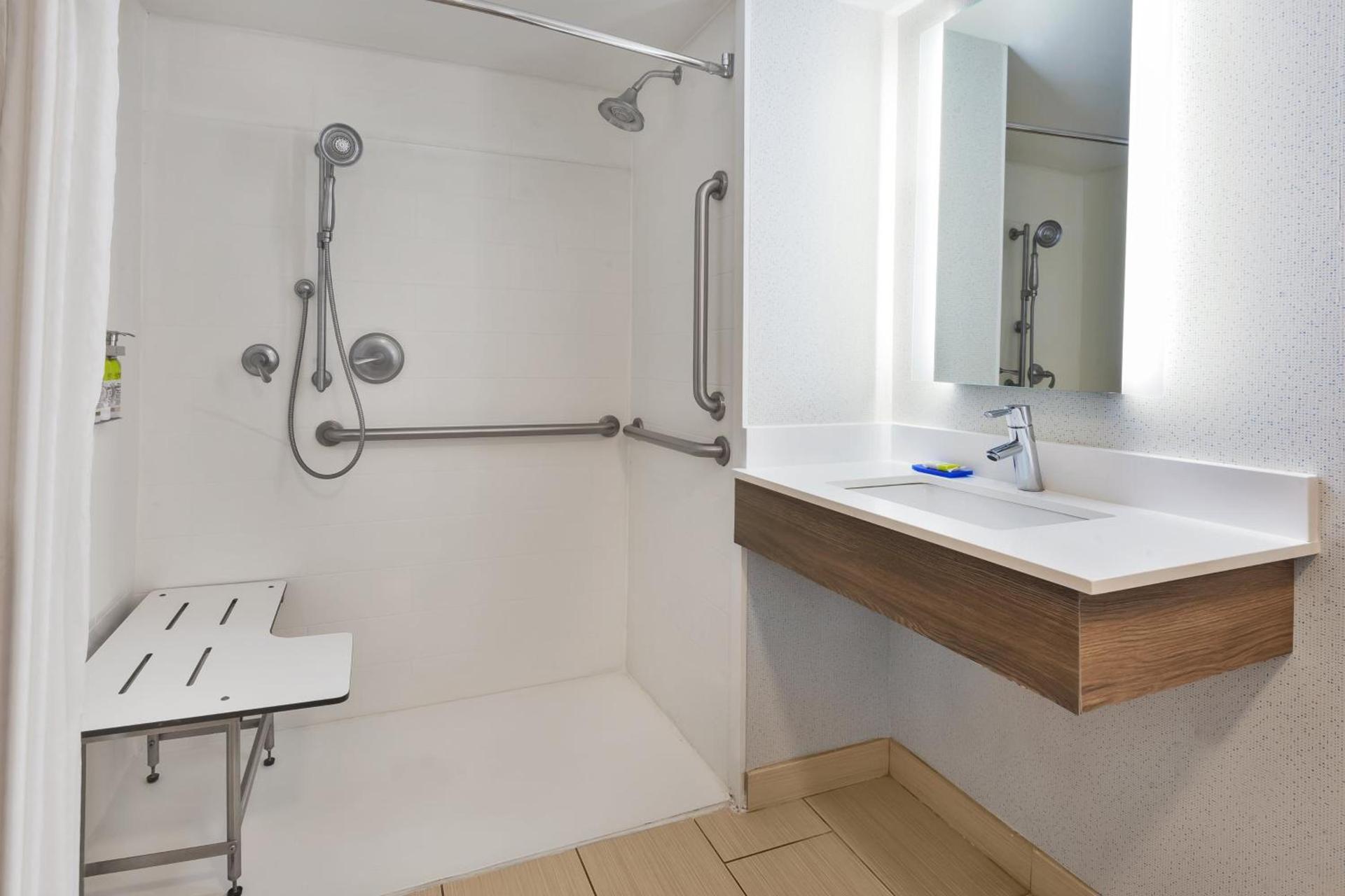 Holiday Inn Express - Waldorf by IHG photo 31