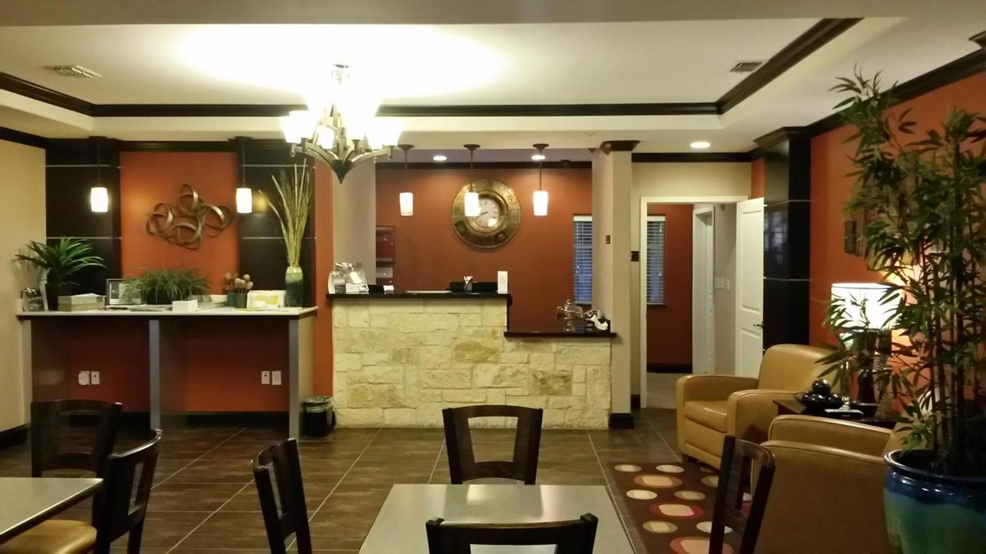 Atria Inn & Suites photo 8