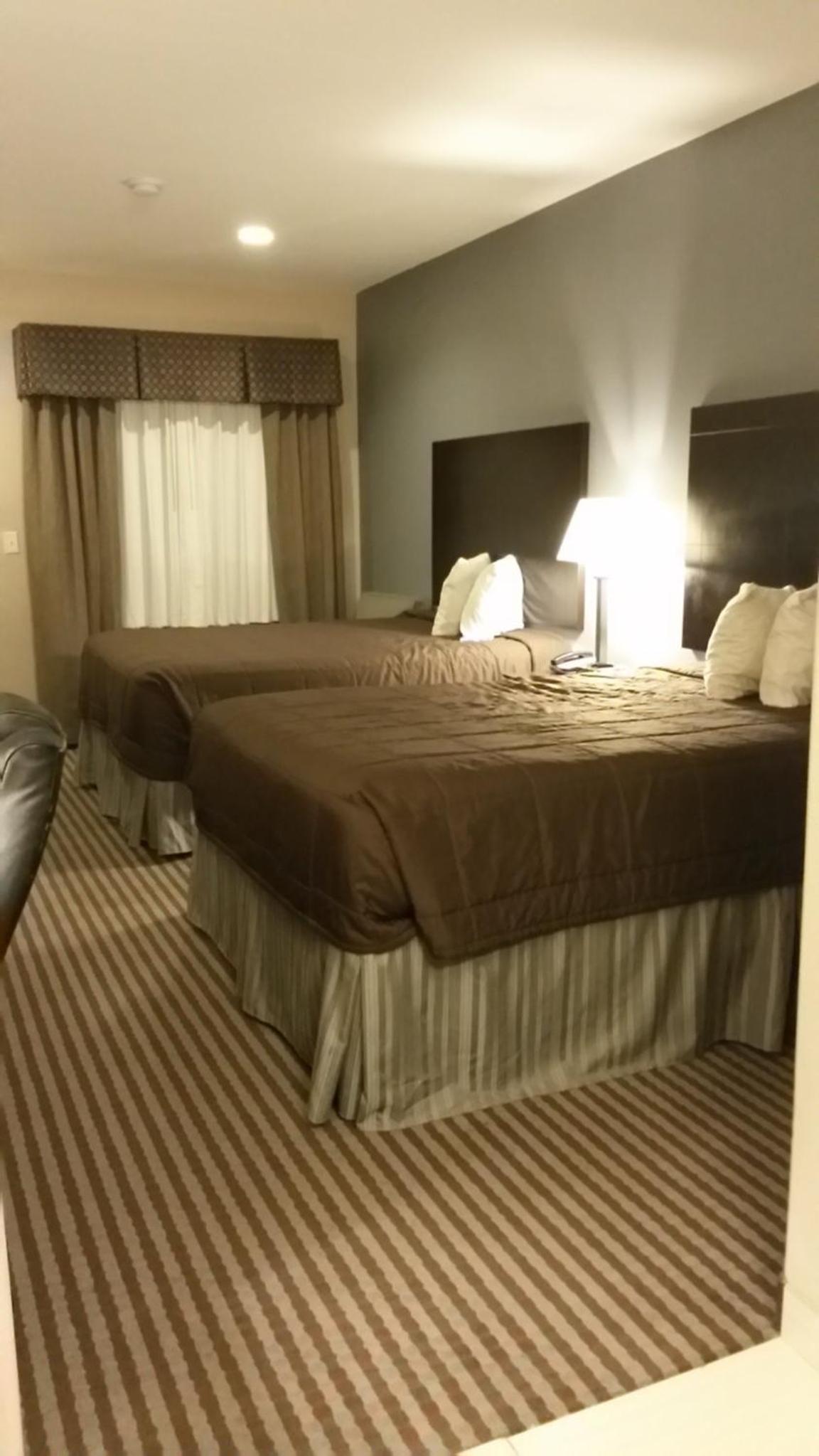 Atria Inn & Suites photo 17
