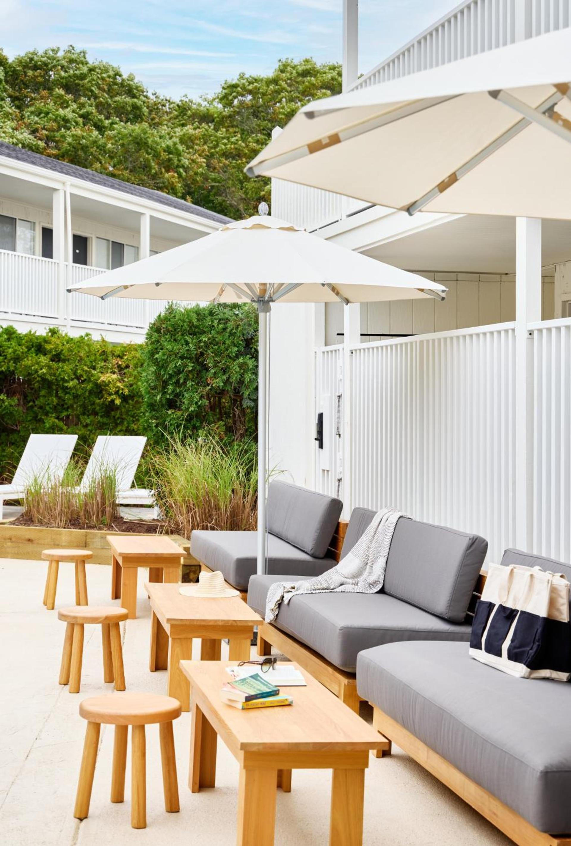 Parker Beach Lodge — hotel in South Yarmouth