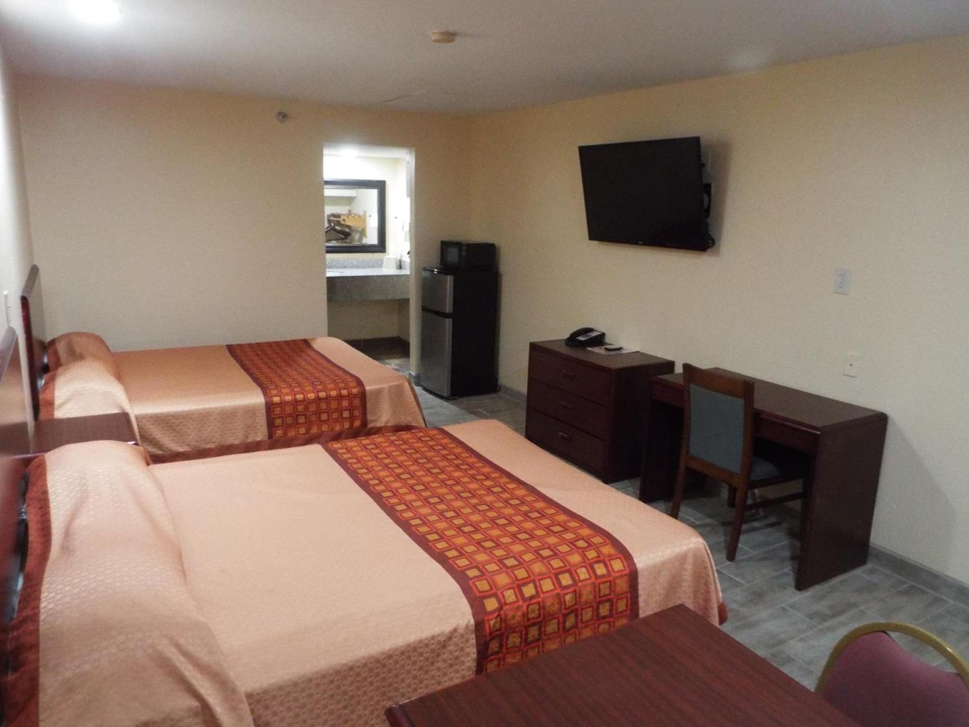 Texas Inn Harlingen photo 11