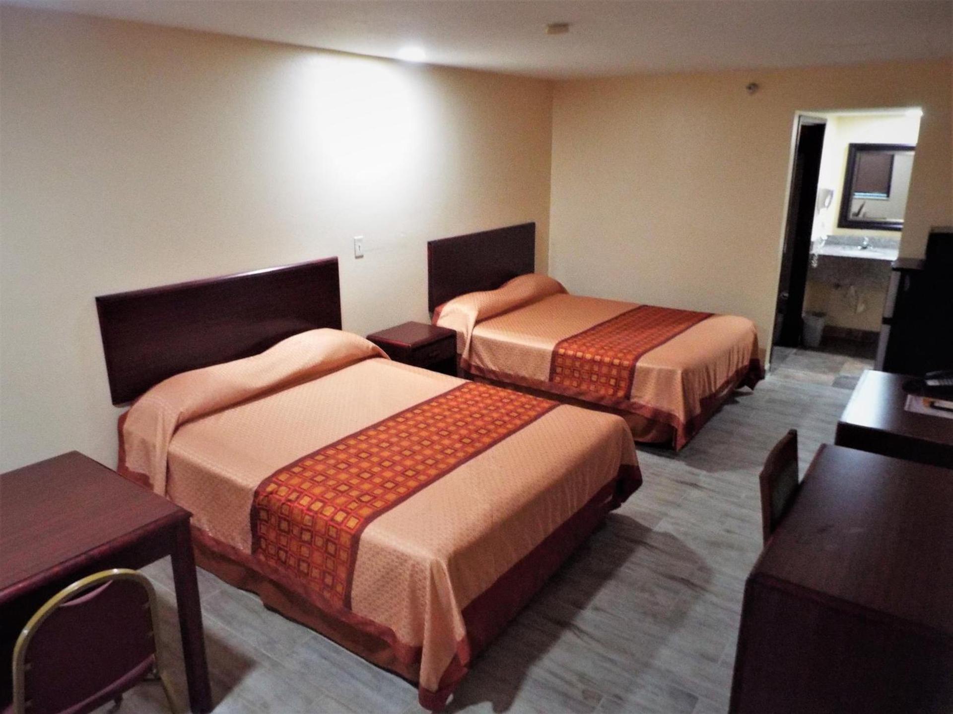 Texas Inn Harlingen photo 10