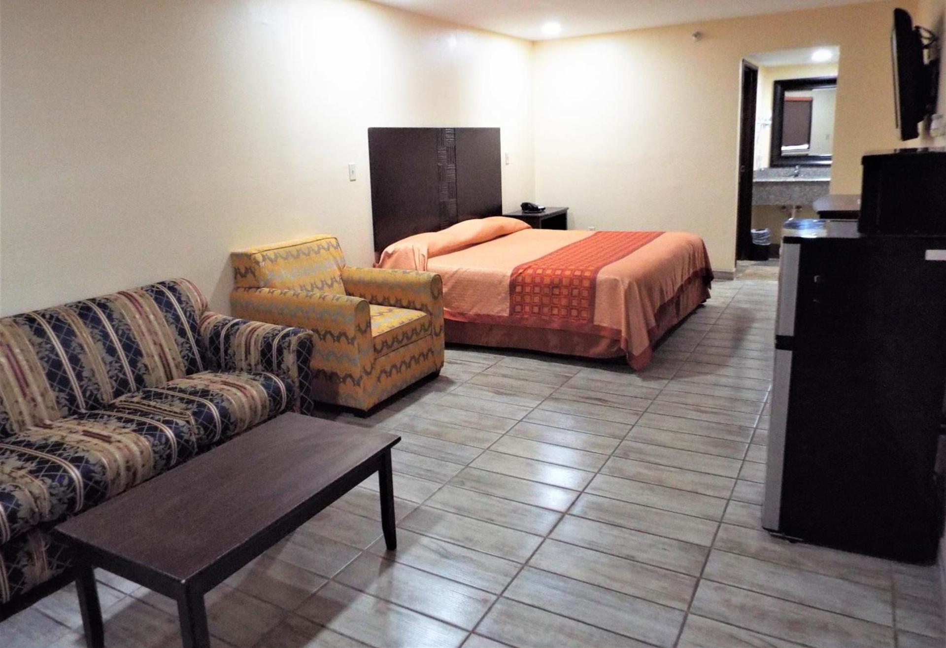 Texas Inn Harlingen photo 14