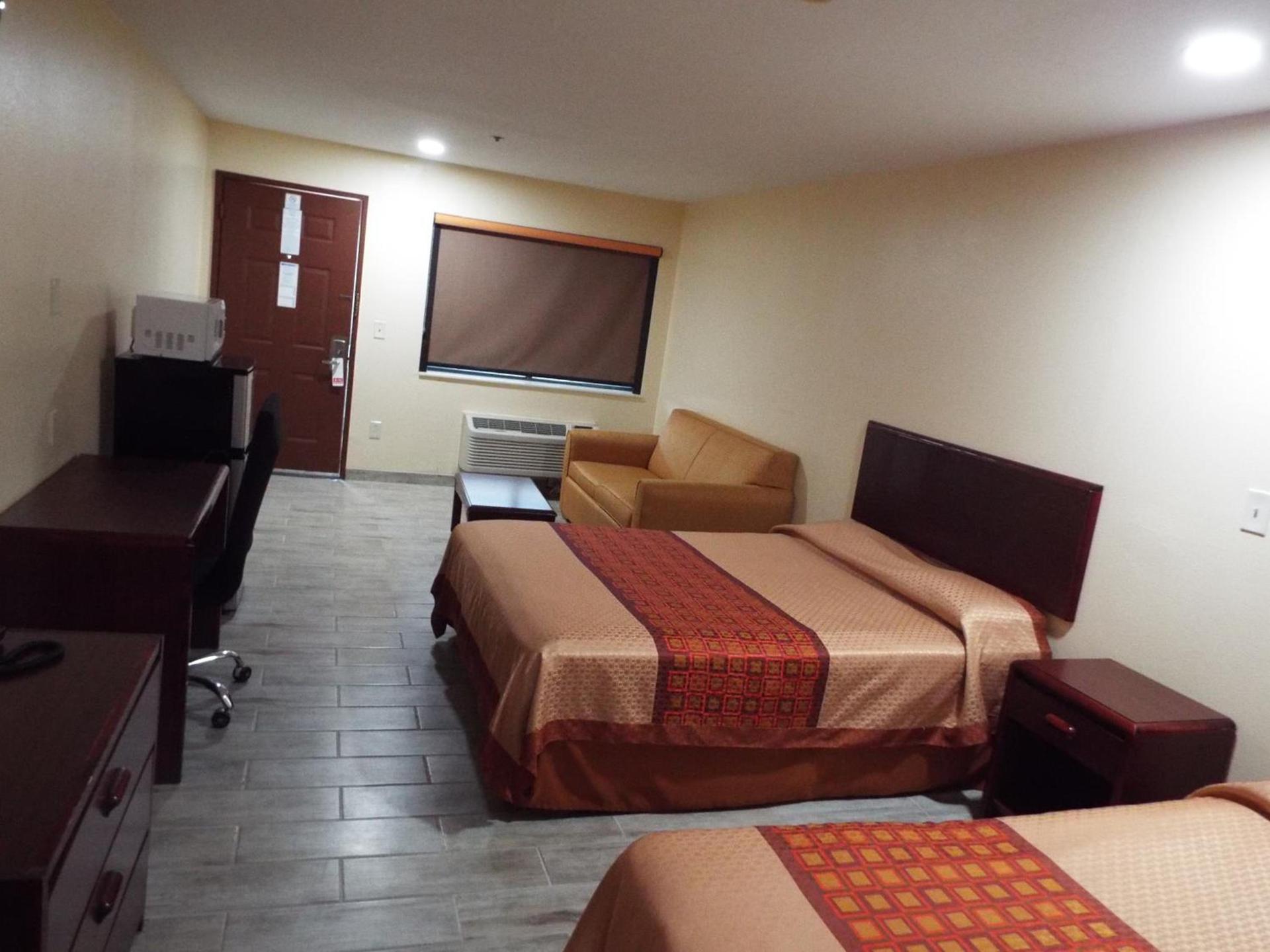 Texas Inn Harlingen photo 16