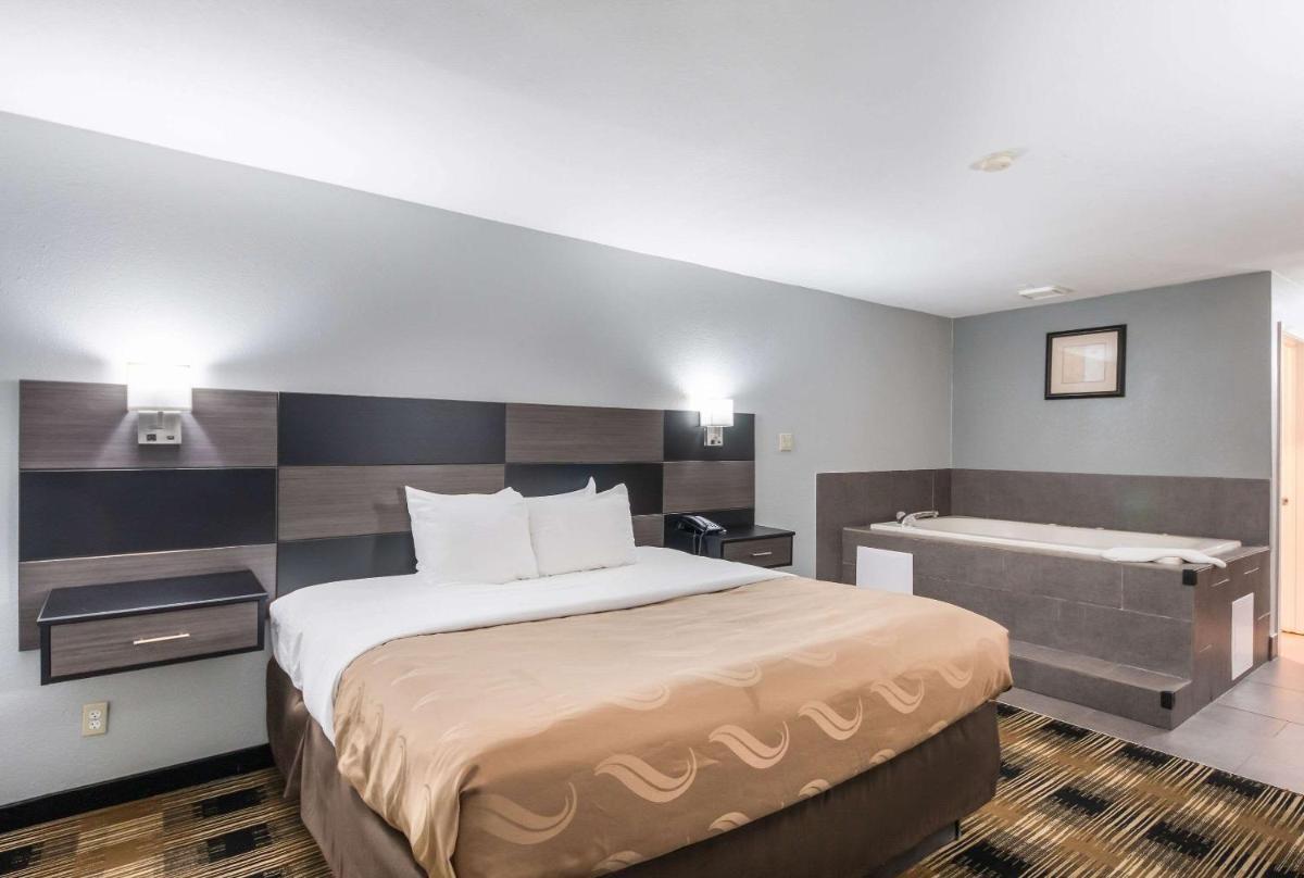Quality Inn Medical Center photo 17