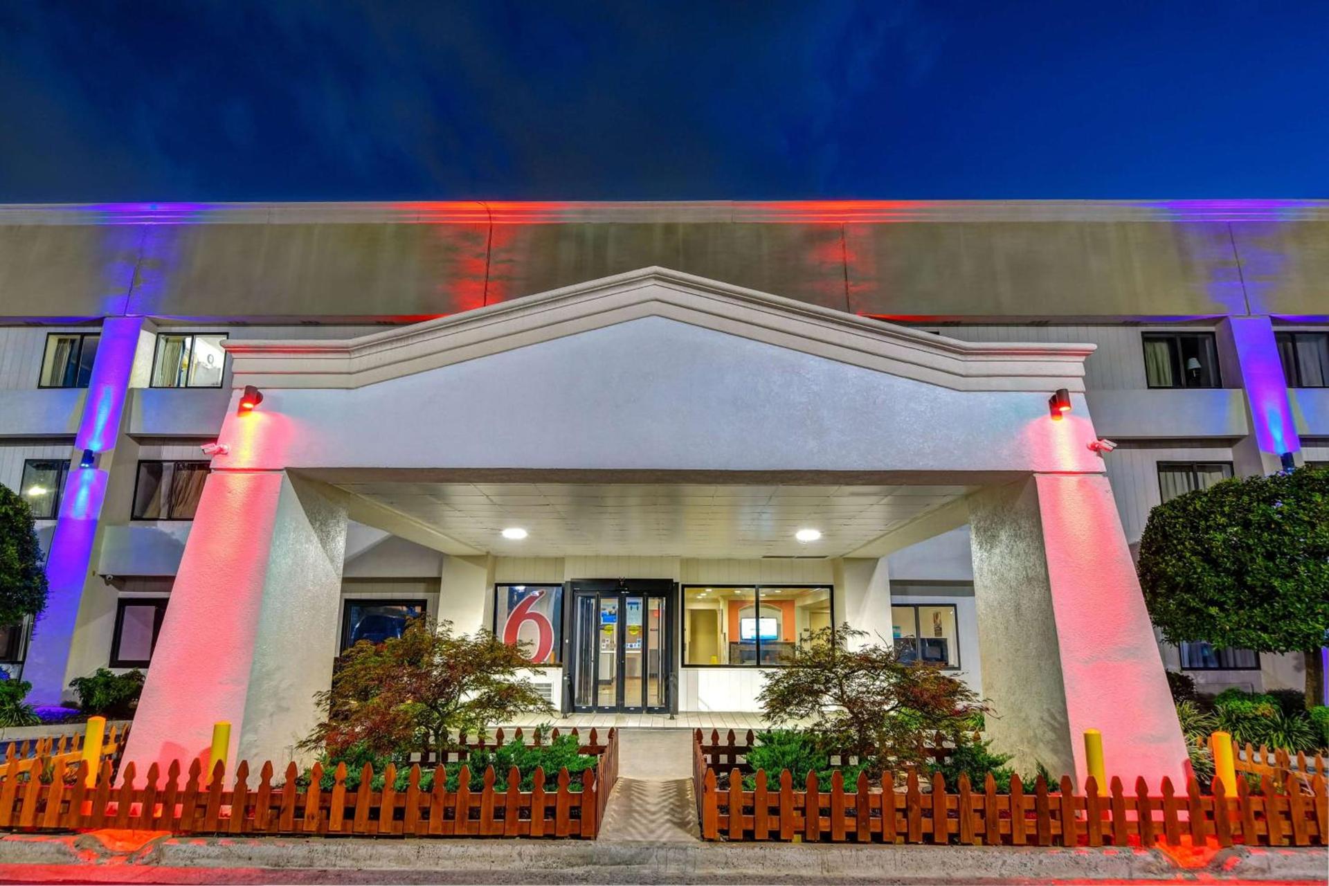 Motel 6-Norcross, GA photo 1