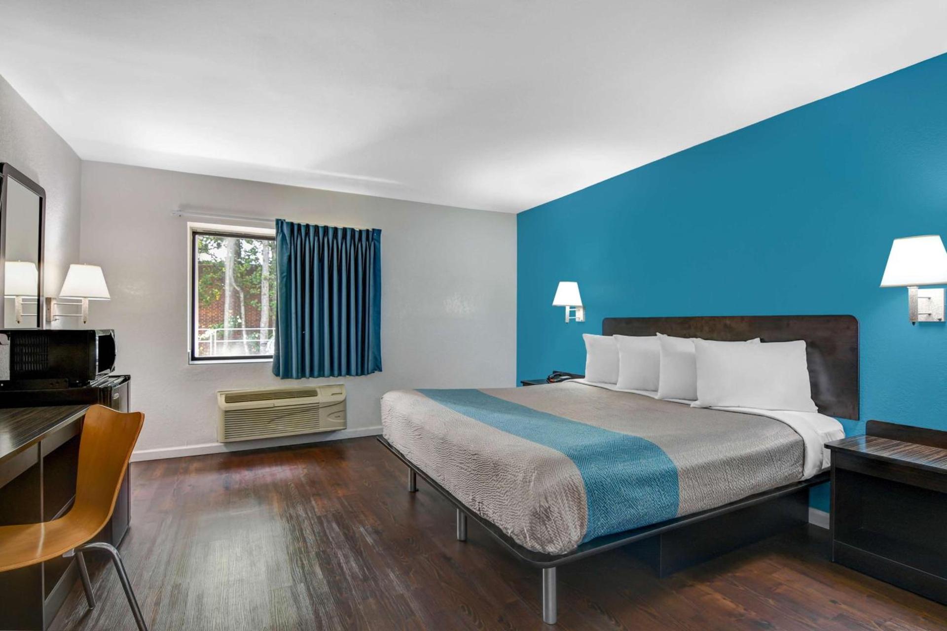 Motel 6-Norcross, GA photo 10