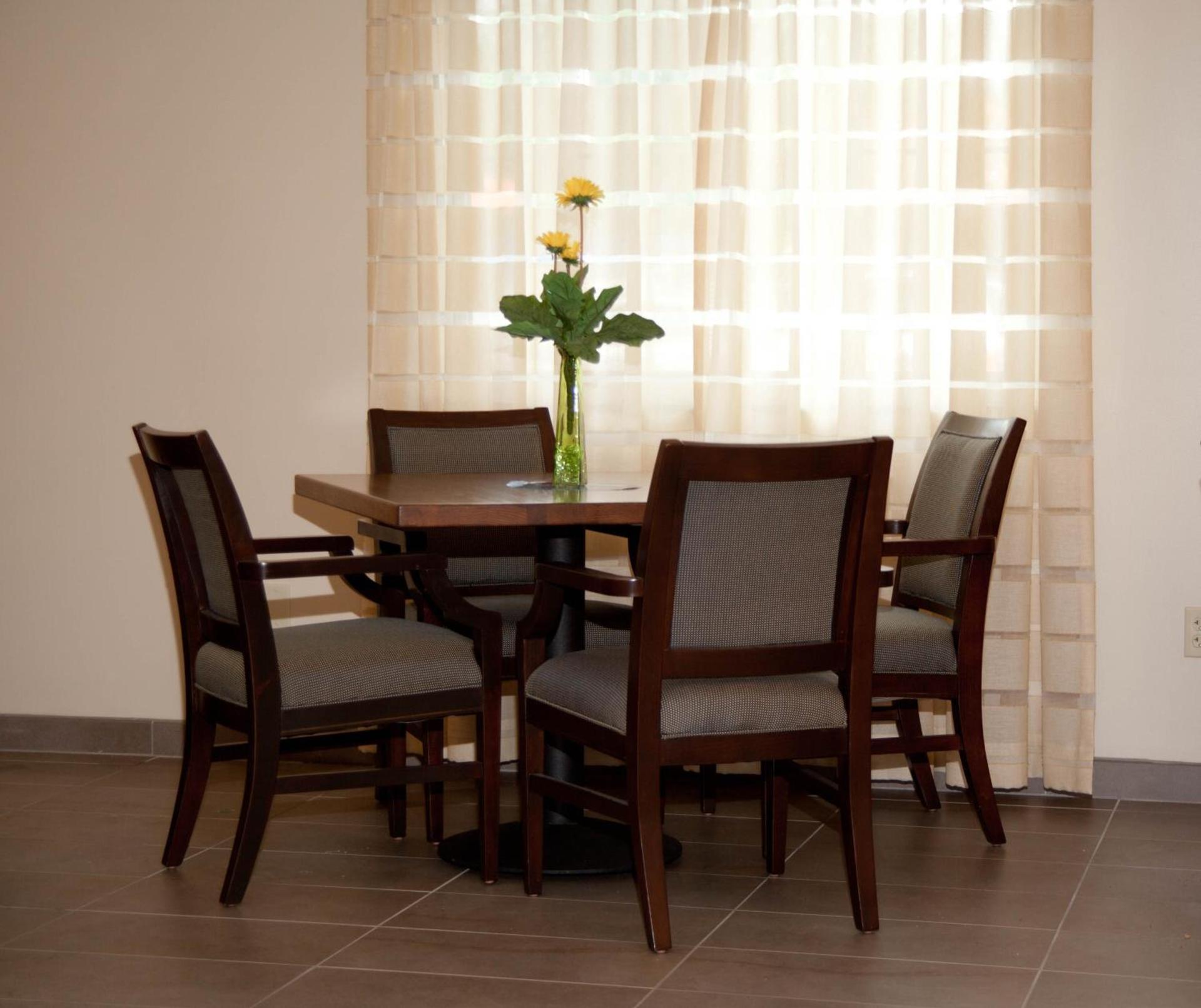 Baymont by Wyndham Erie photo 33