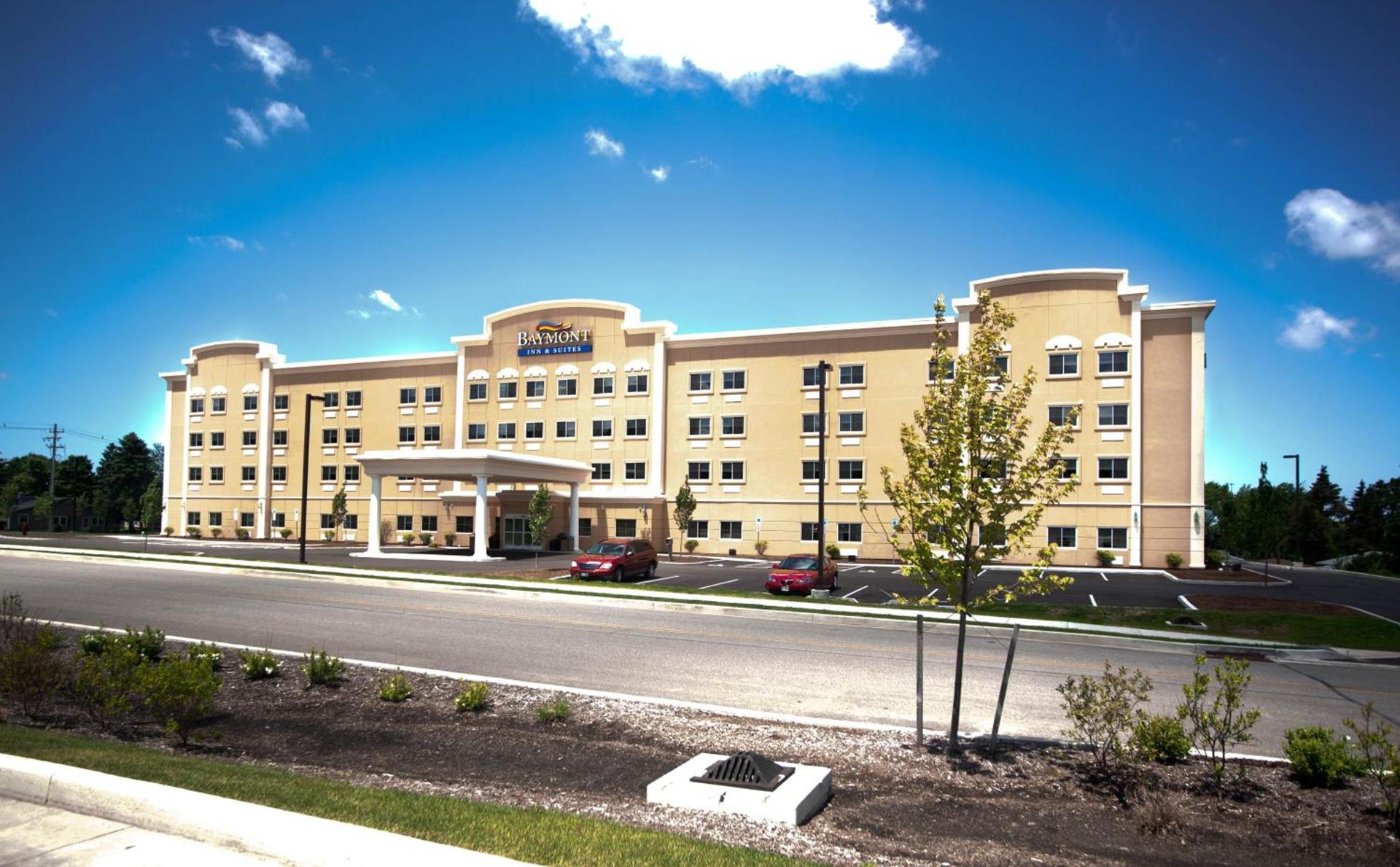 Baymont by Wyndham Erie photo 2