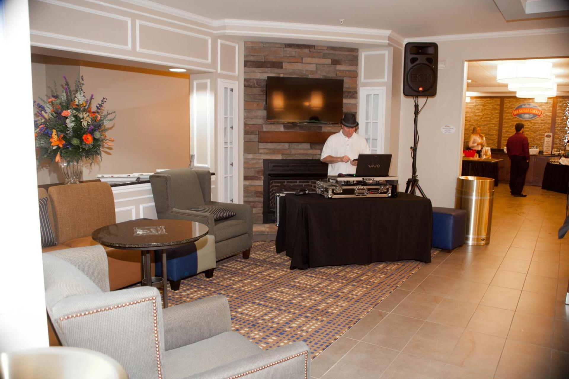 Baymont by Wyndham Erie photo 30