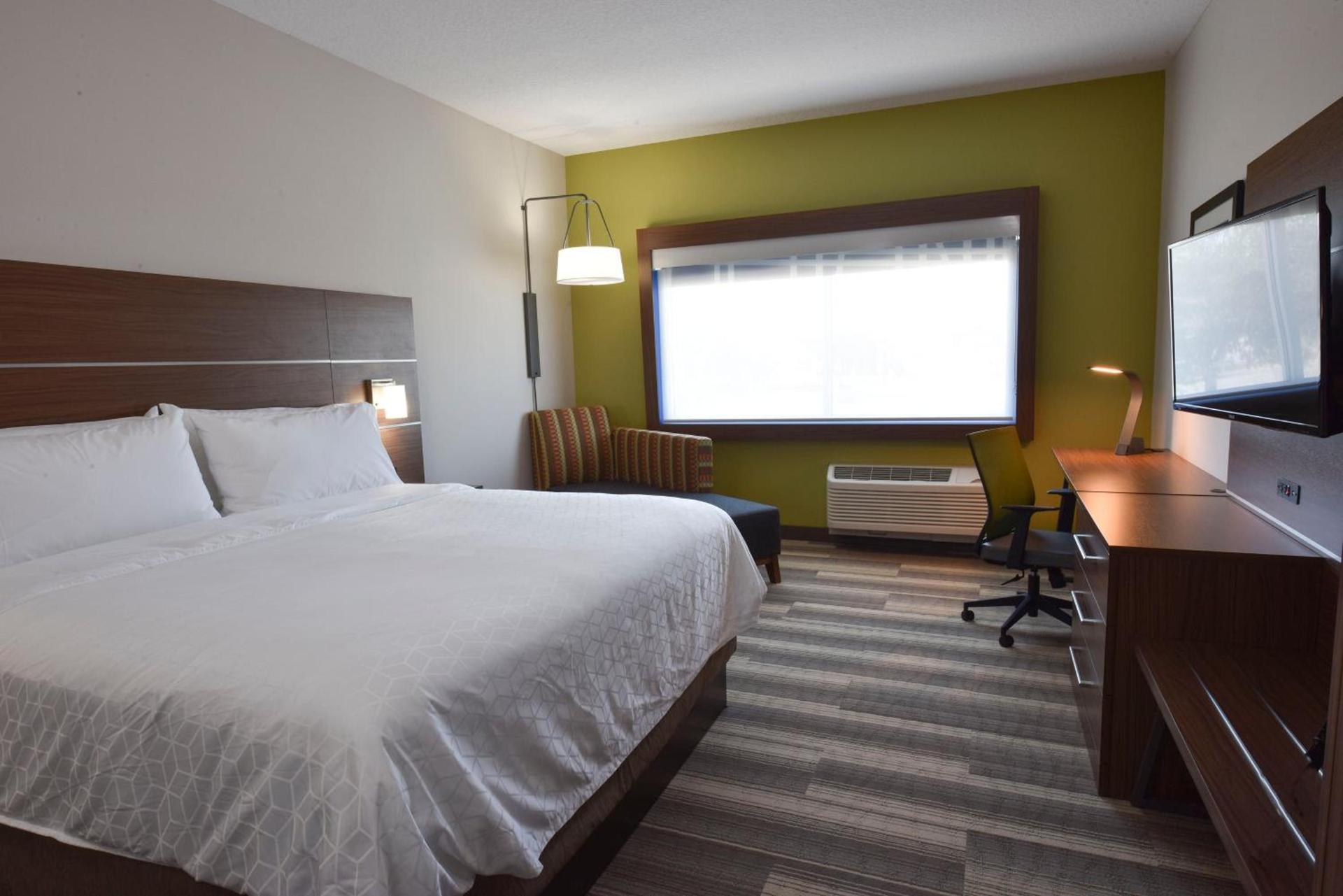 Holiday Inn Express & Suites - Orlando - Southeast by IHG photo 4