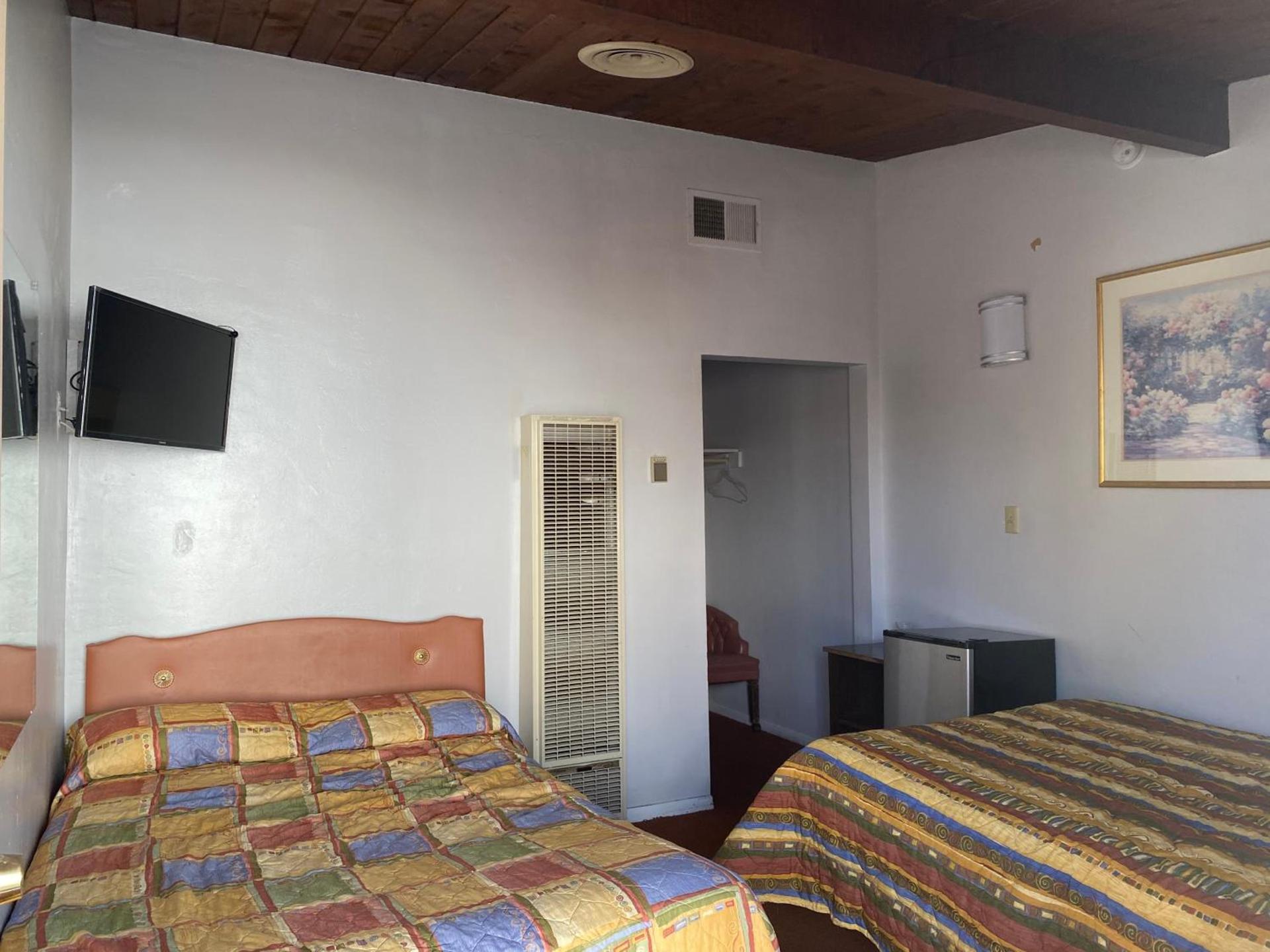 Santa Fe Motel Tehachapi by Hotel O photo 3
