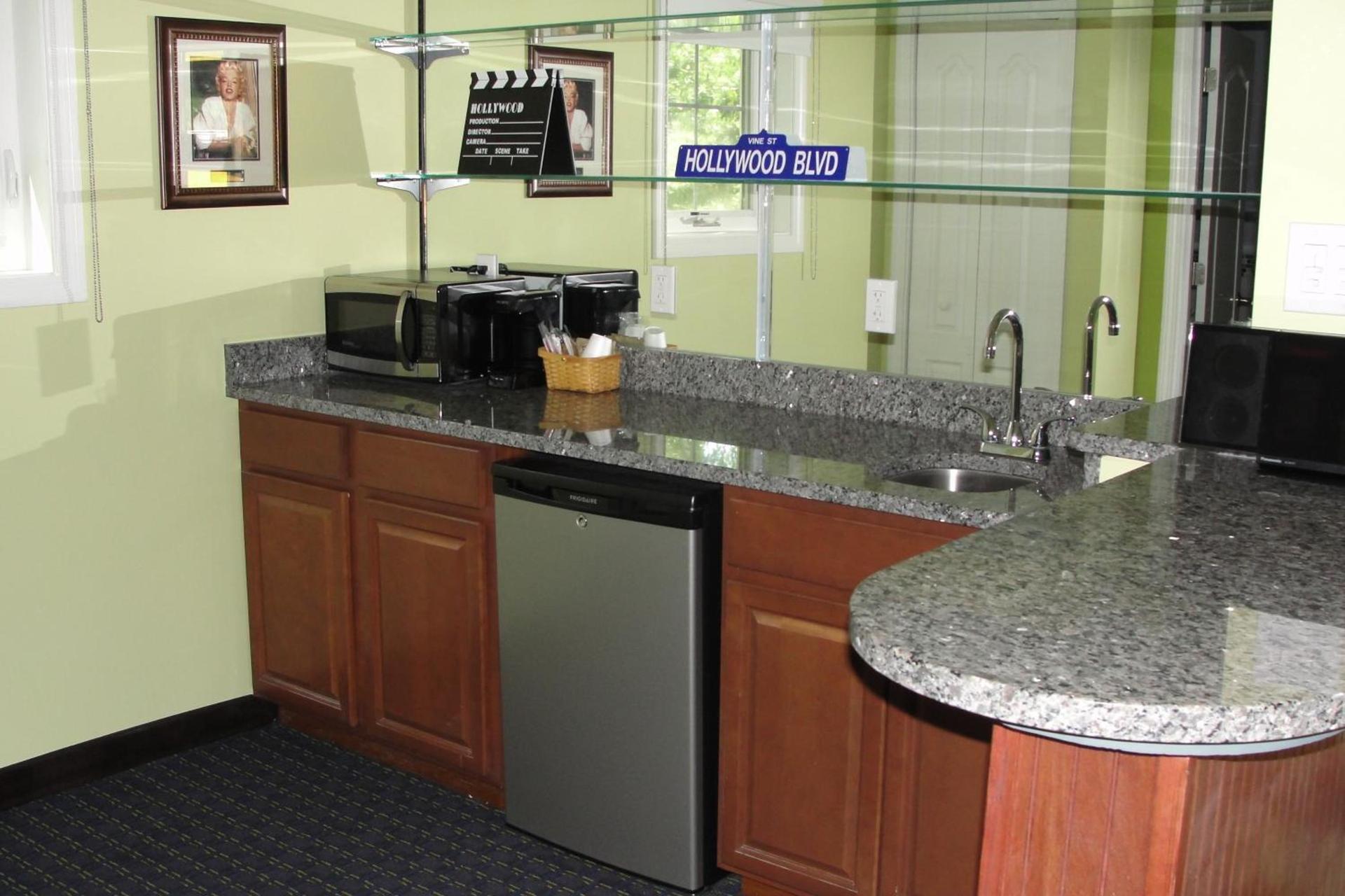 Starlight Inn photo 17