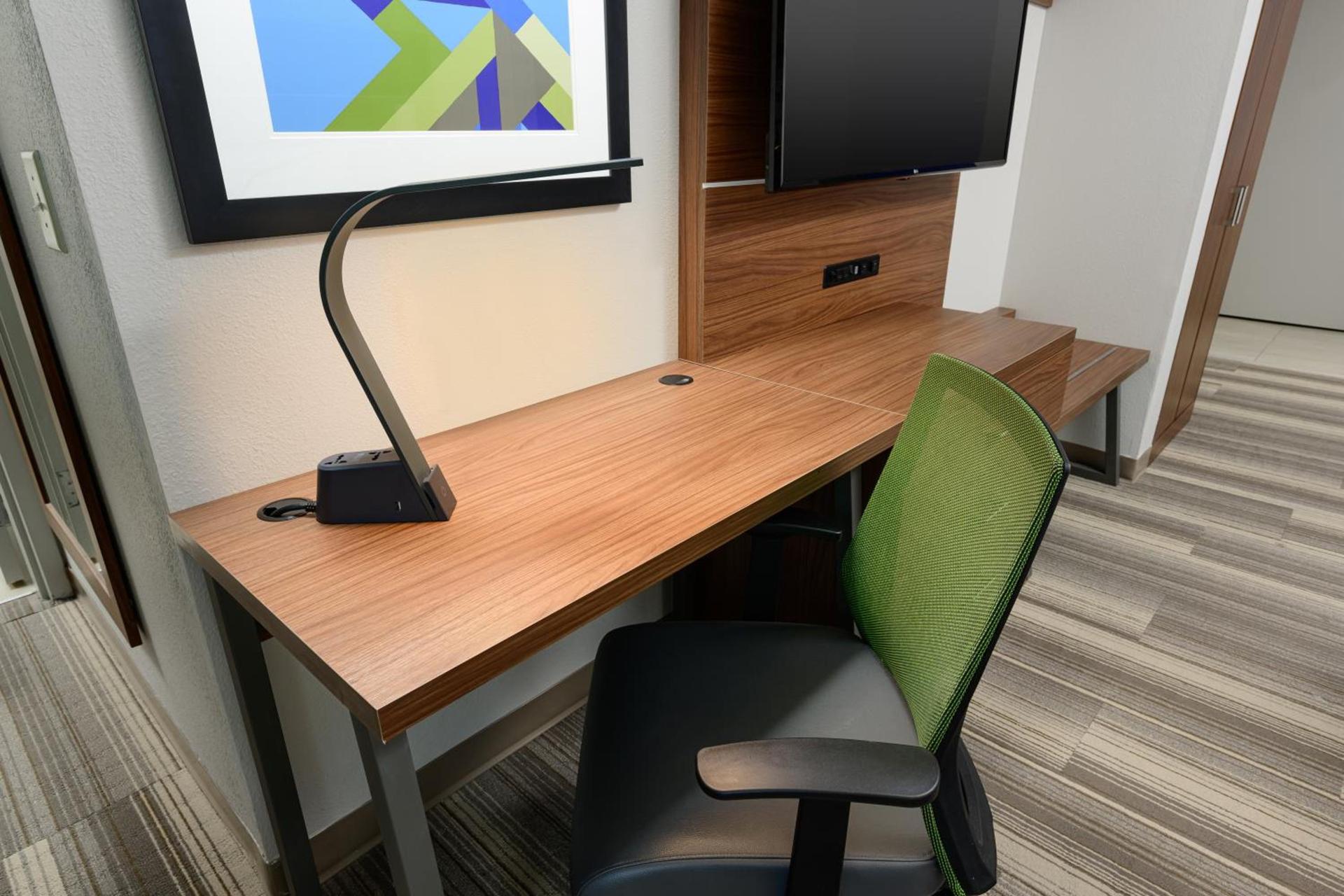 Holiday Inn Express - Tullahoma by IHG photo 41