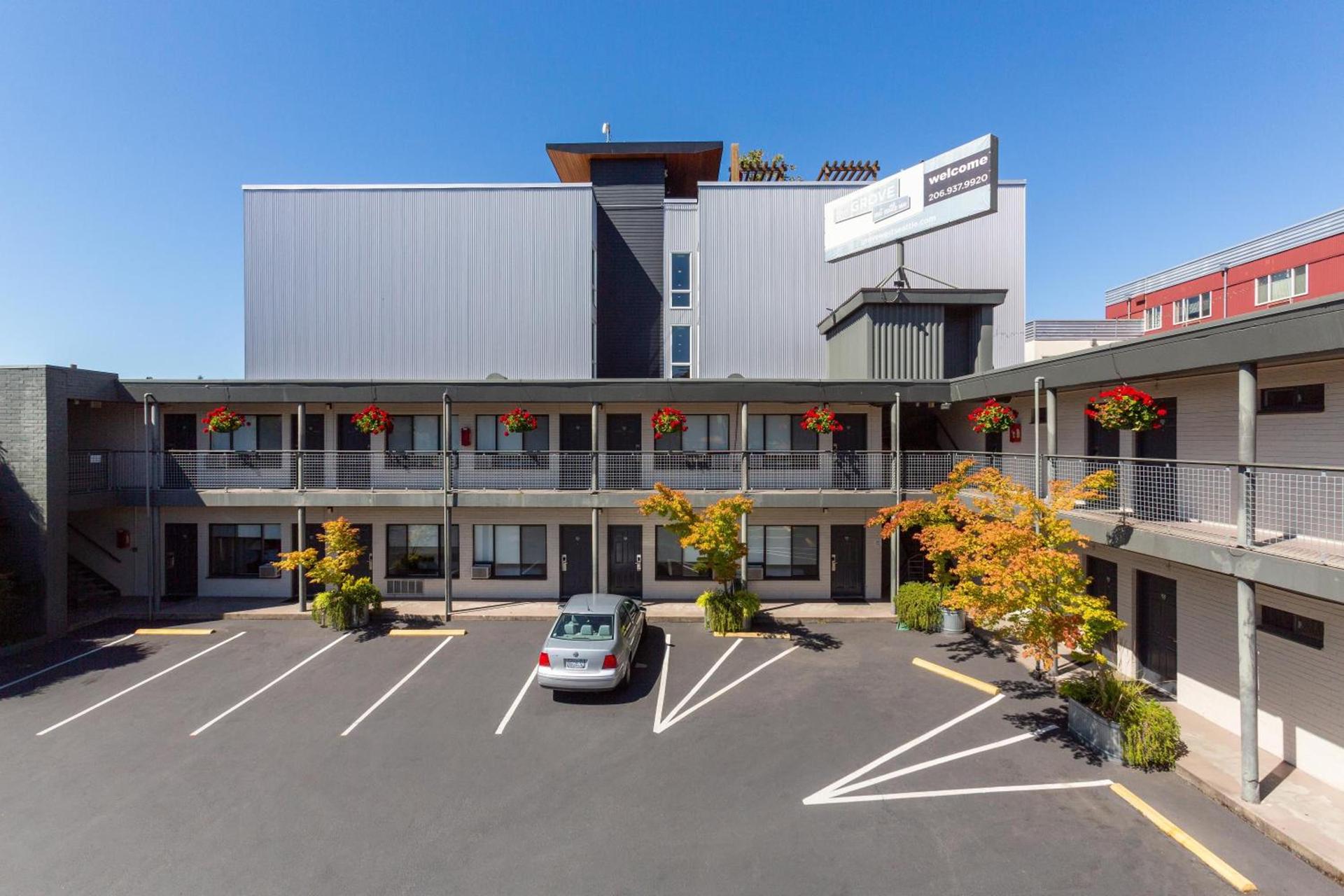 The Grove West Seattle Inn photo 1