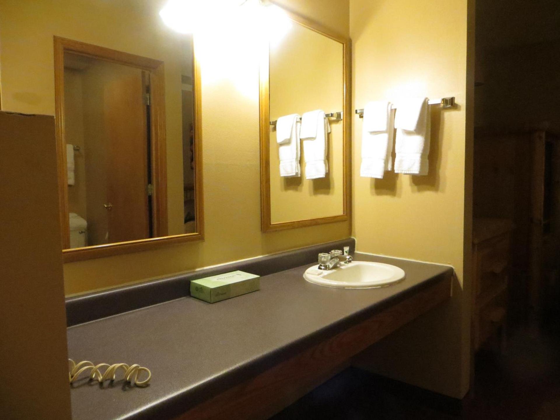 Cranberry Country Lodge photo 25