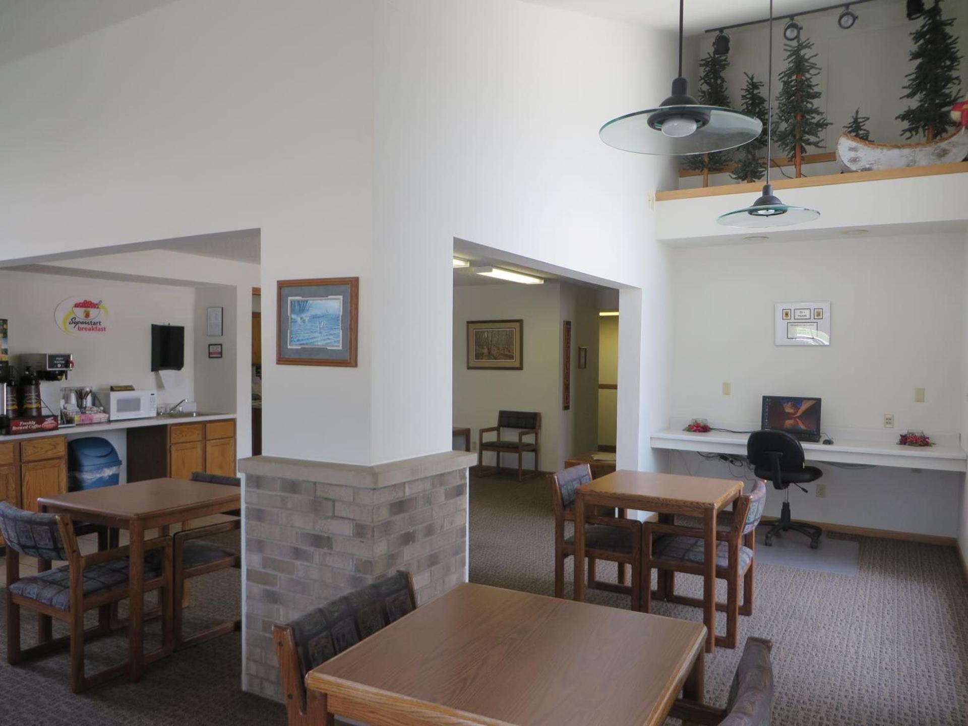 Super 8 by Wyndham Centerville photo 69