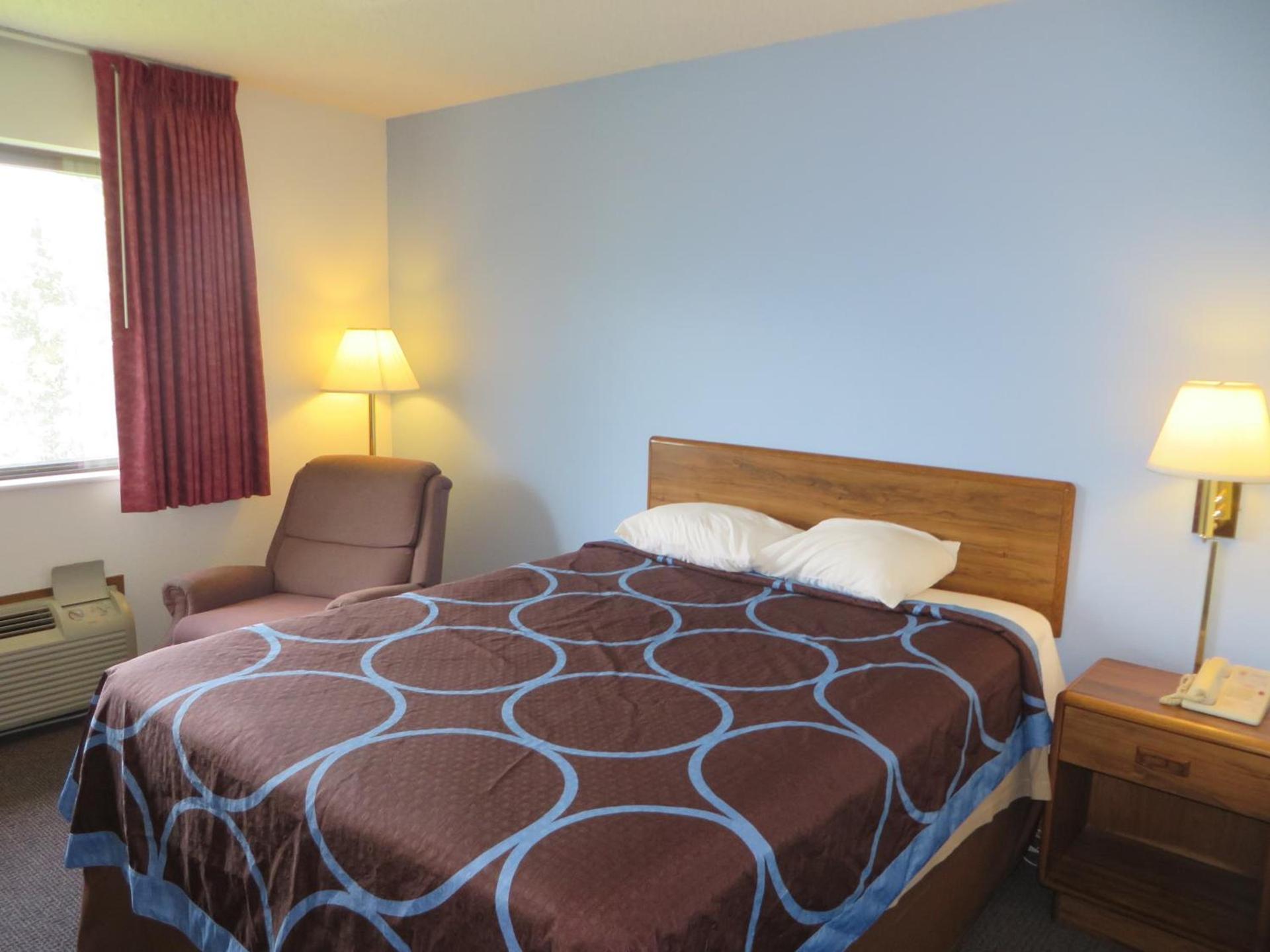 Super 8 by Wyndham Centerville photo 56
