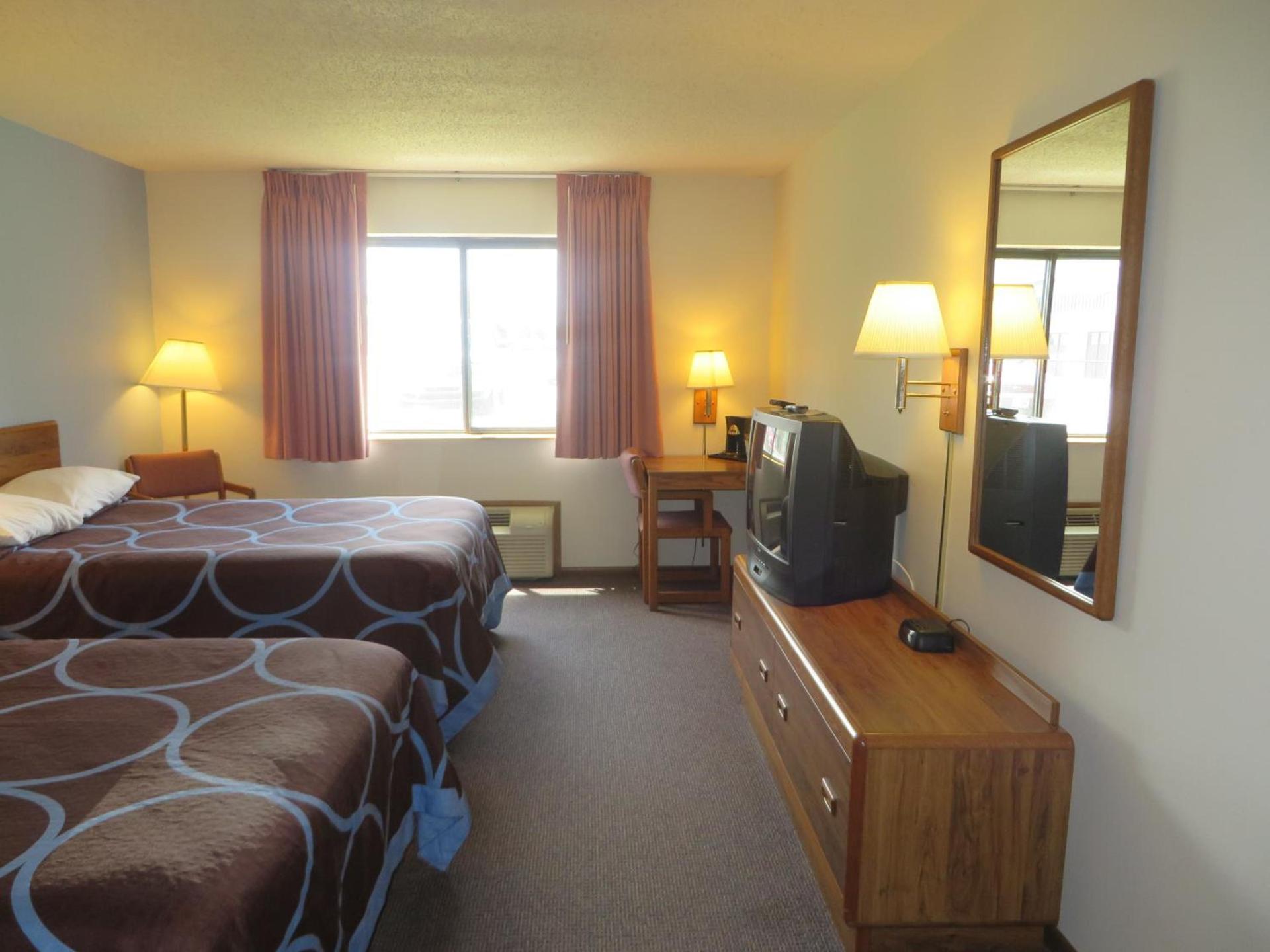Super 8 by Wyndham Centerville photo 58