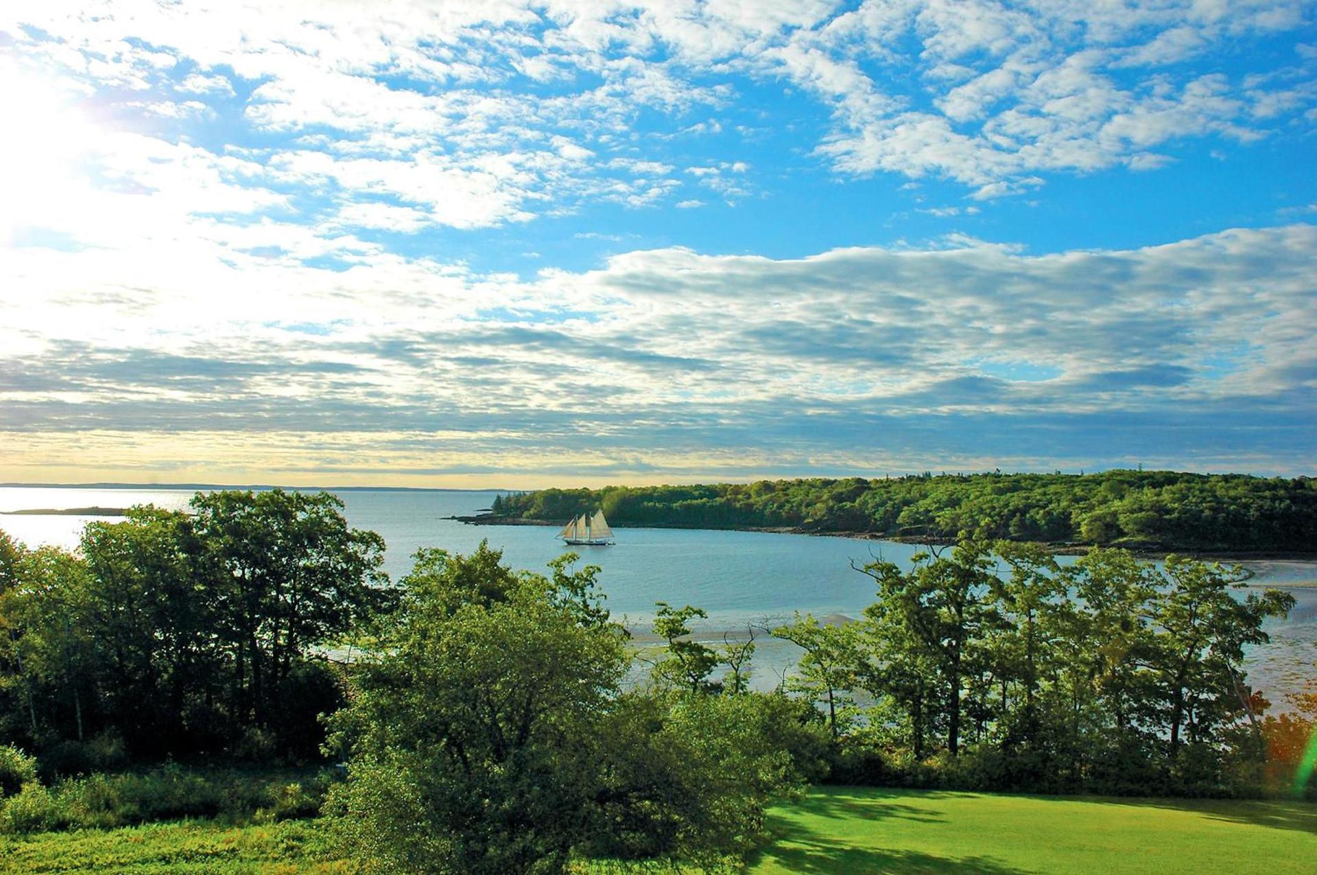 Ledges By the Bay photo 37