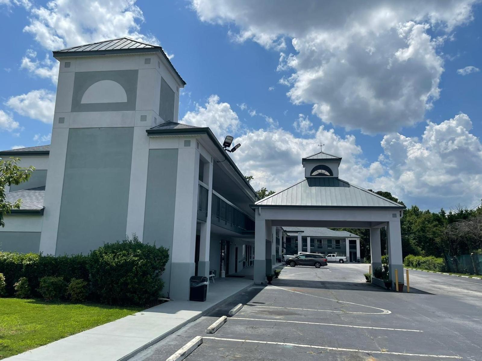 Econo Lodge Elberton photo 12