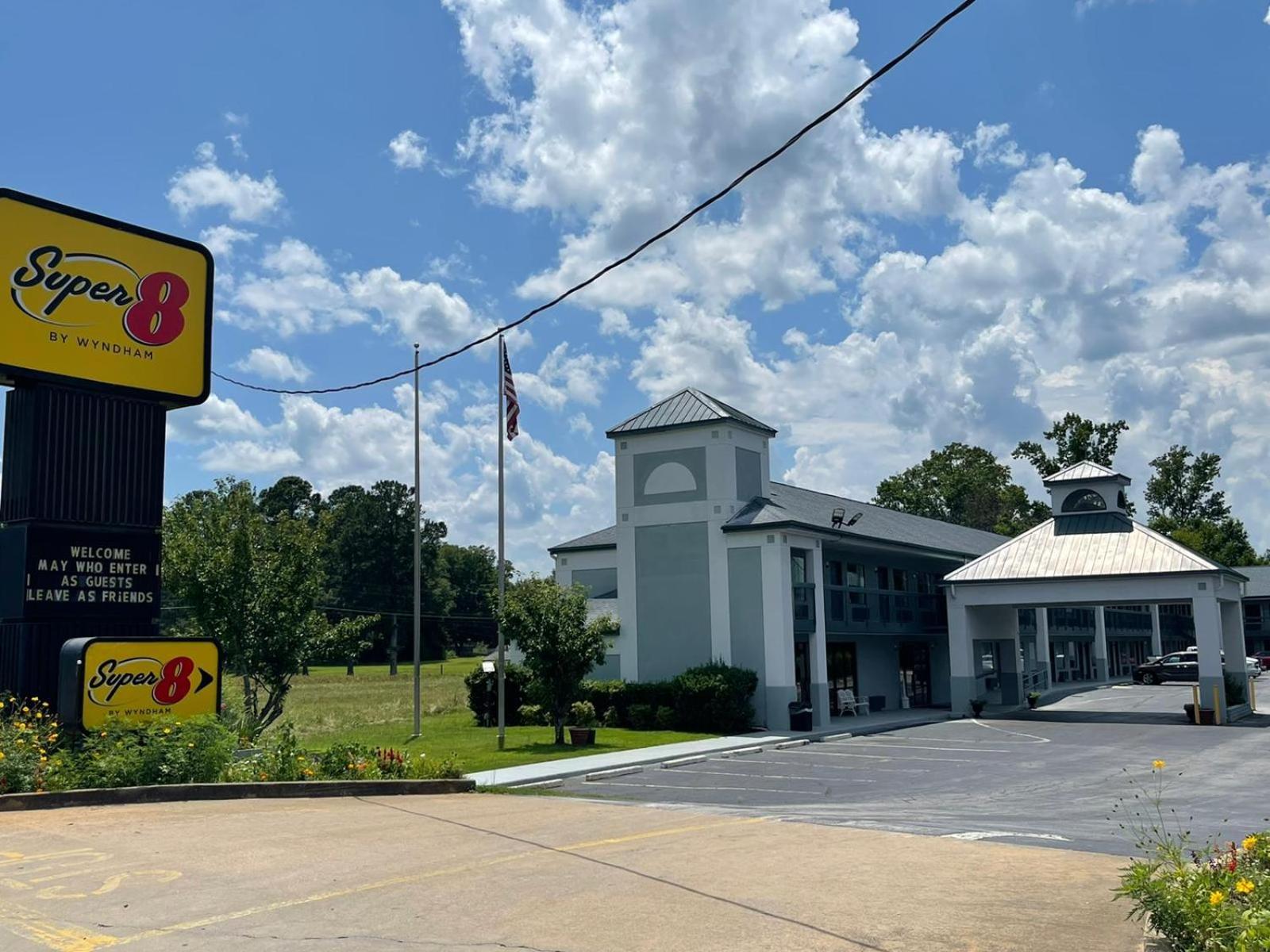 Econo Lodge Elberton photo 13