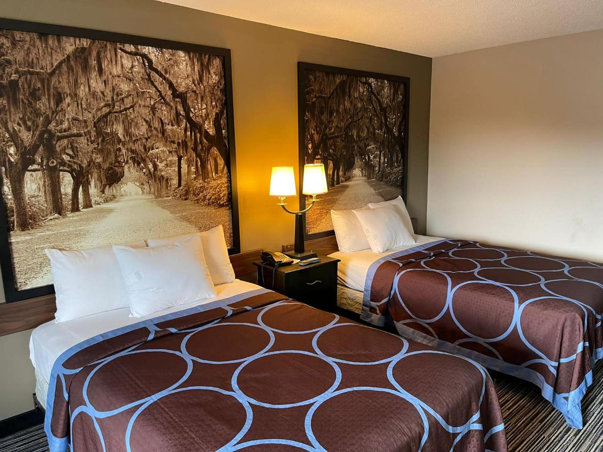 Econo Lodge Elberton photo 27