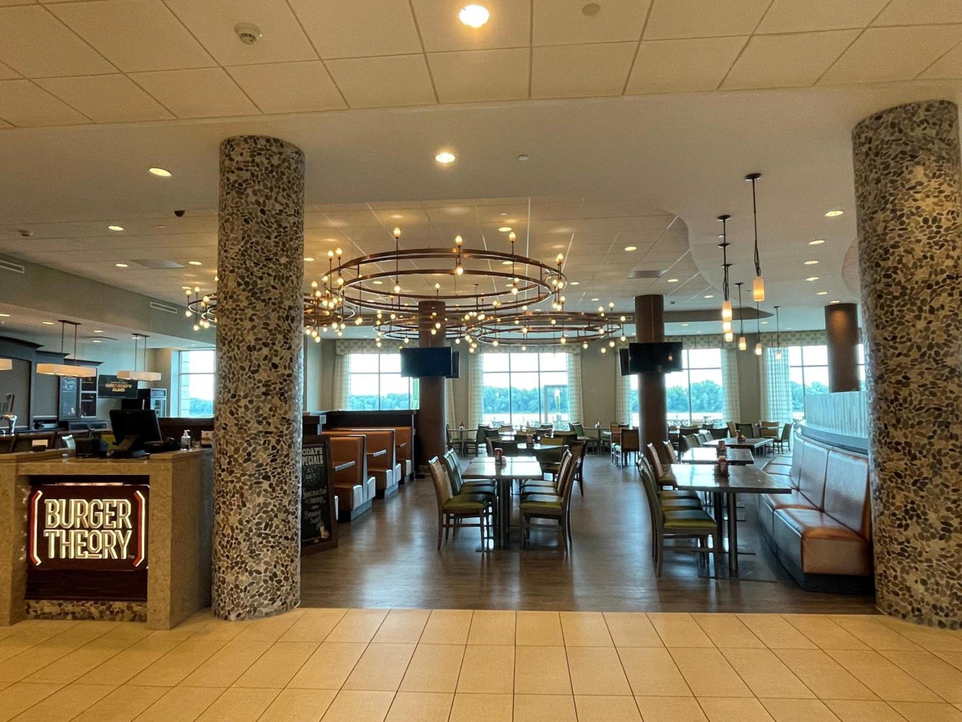 Holiday Inn Owensboro Riverfront by IHG photo 32