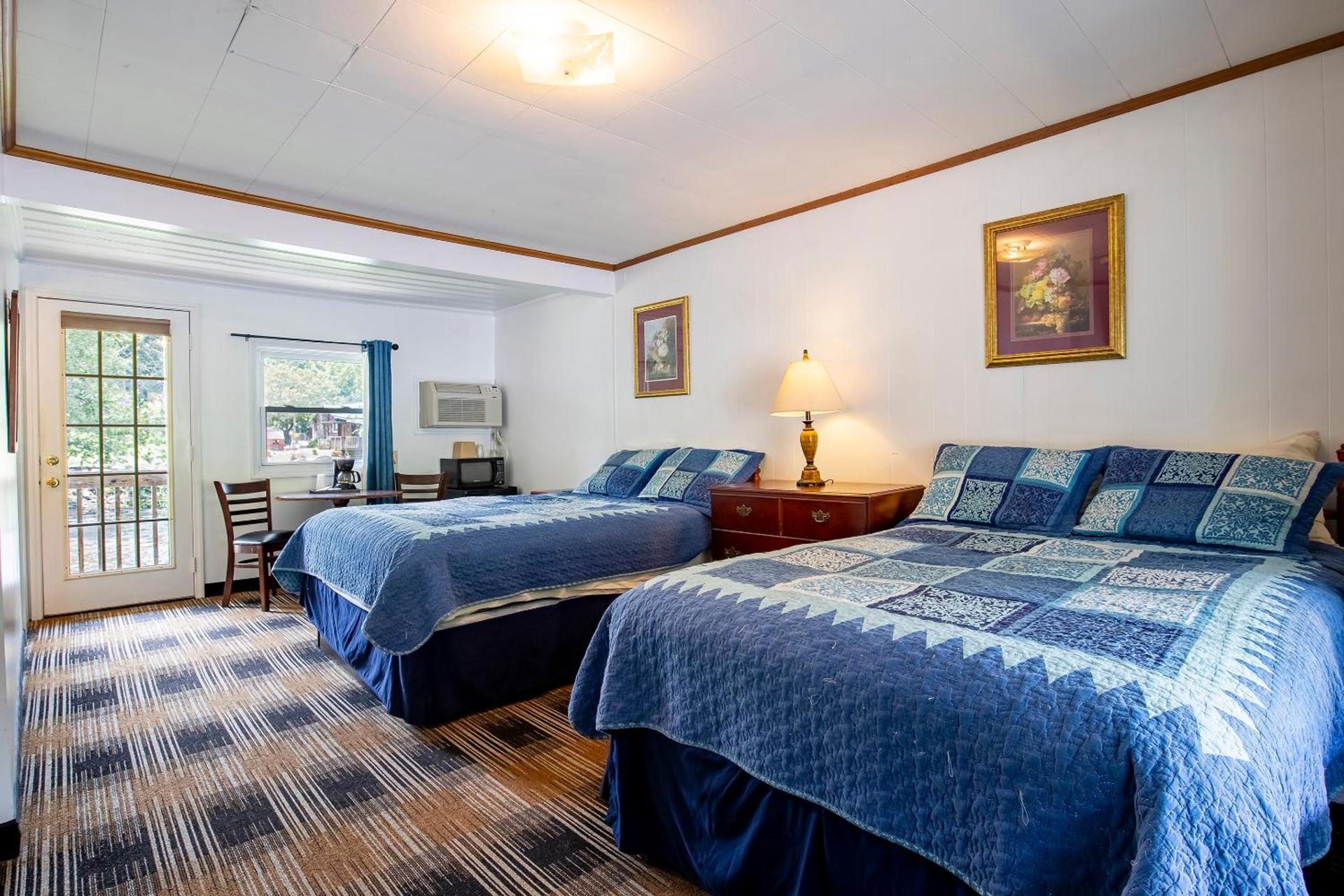 Lloyd's On The River Country Inn By Oyo photo 25