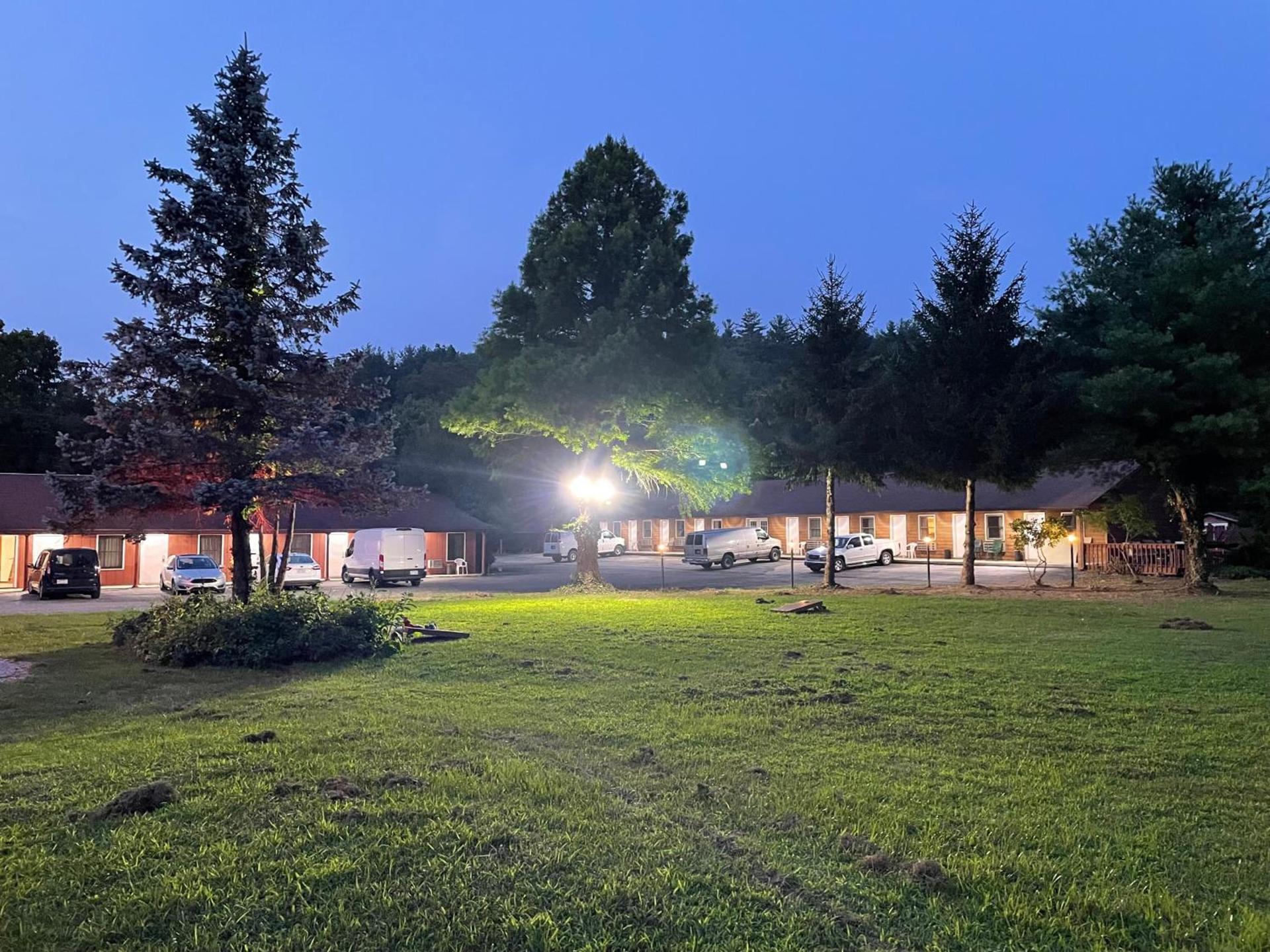 PINE VALLEY MOTEL photo 15