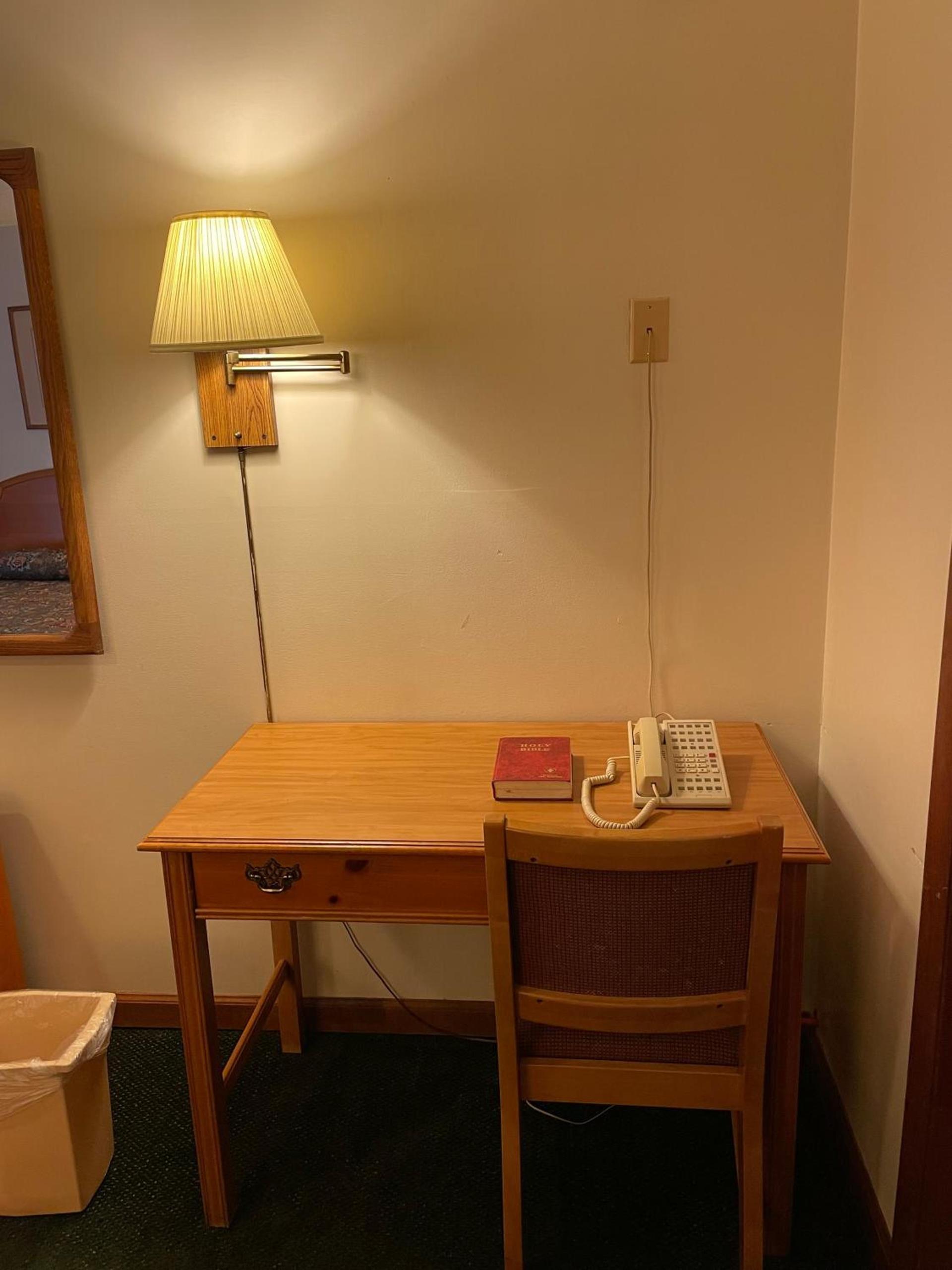PINE VALLEY MOTEL photo 16