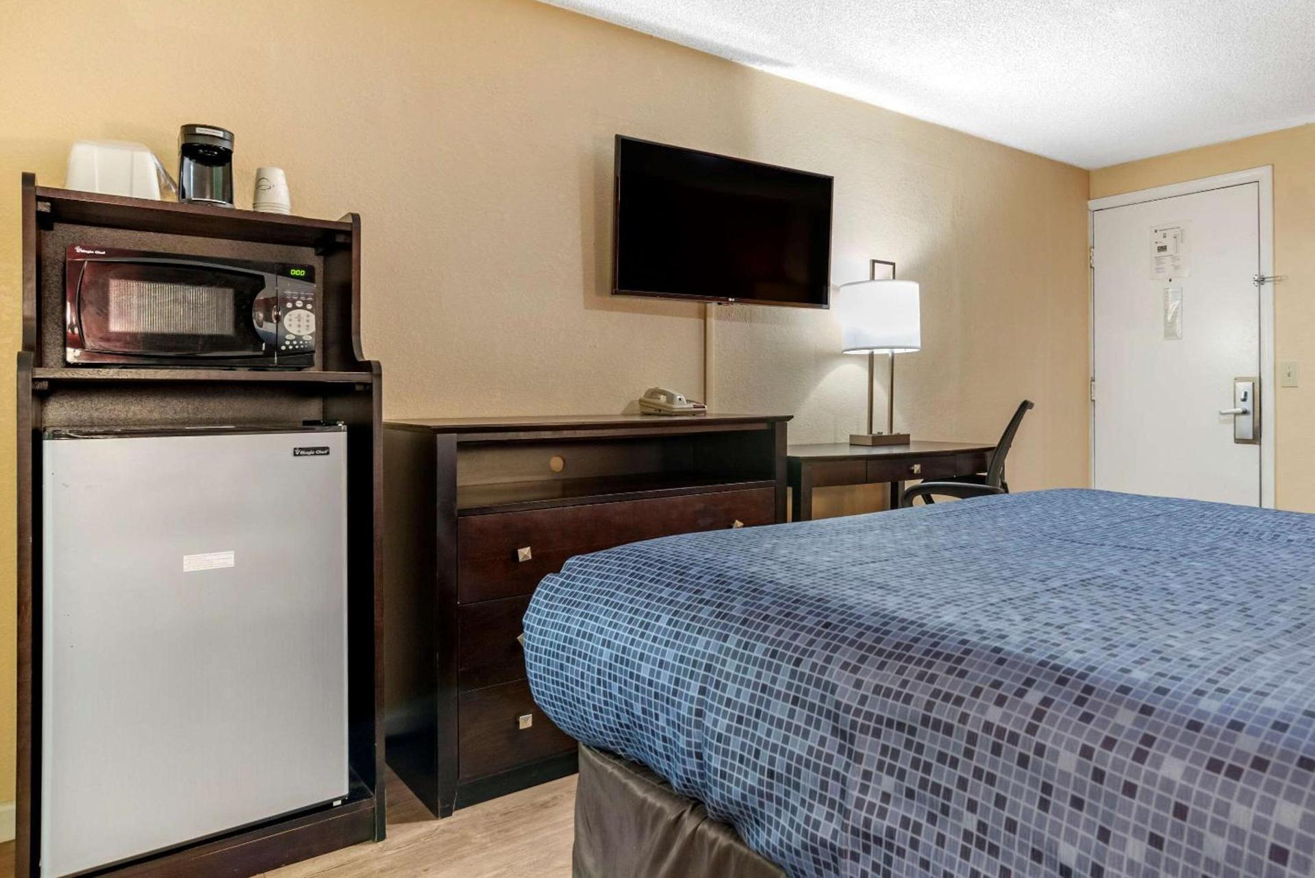 Econo Lodge Oxford near Choccolocco Park photo 11