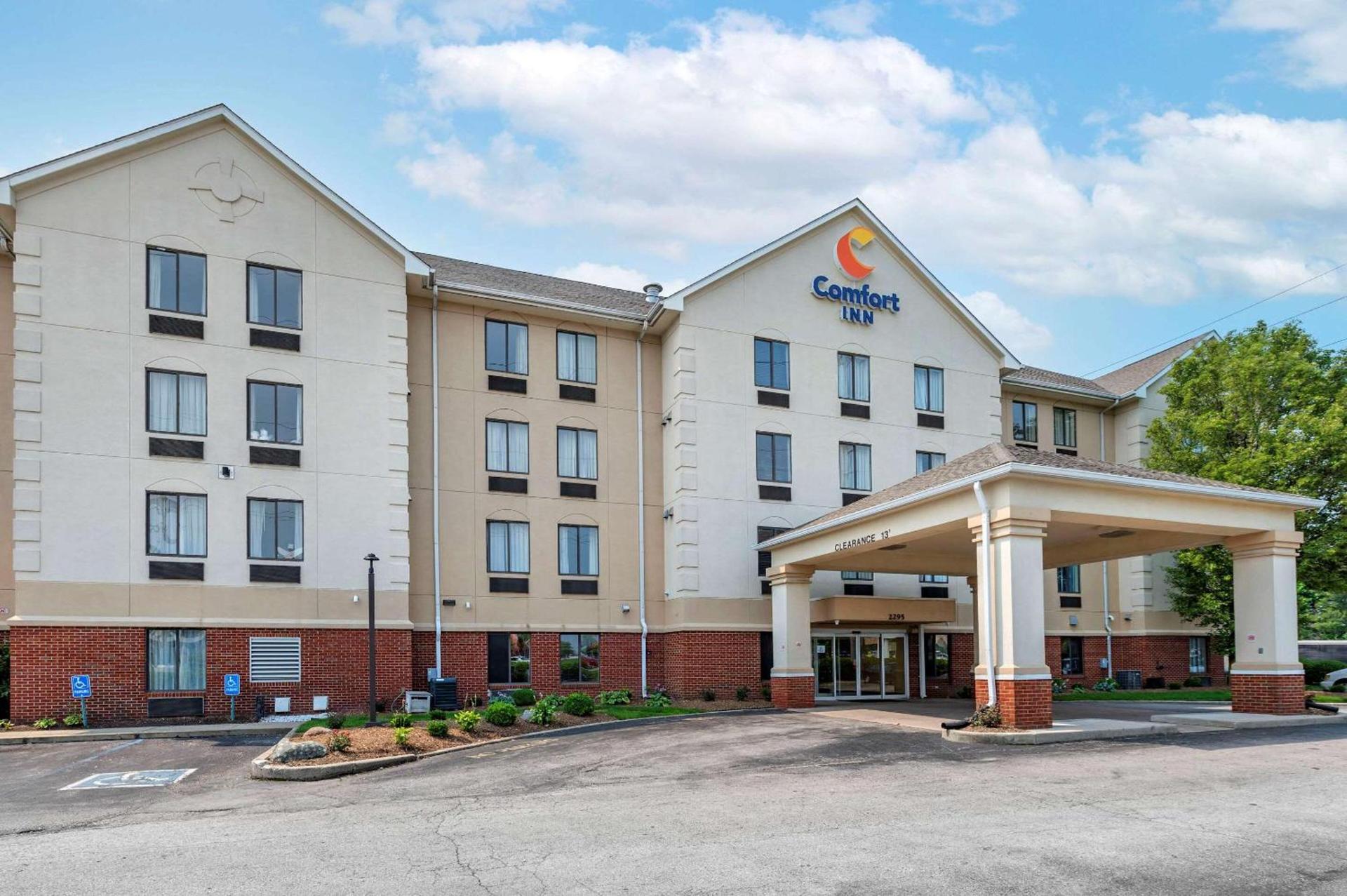 Comfort Inn Indianapolis East photo 2