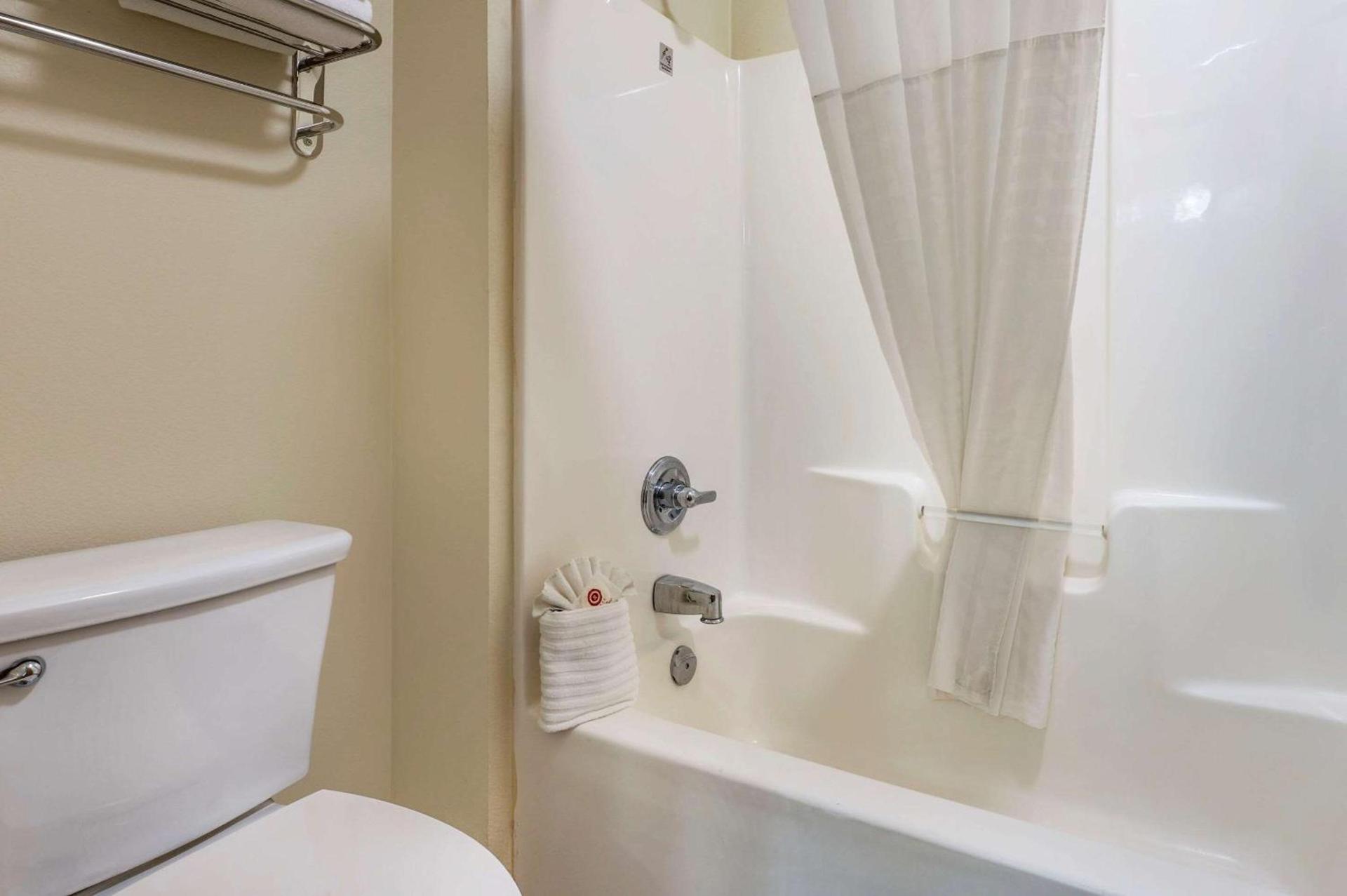 Comfort Inn Indianapolis East photo 15