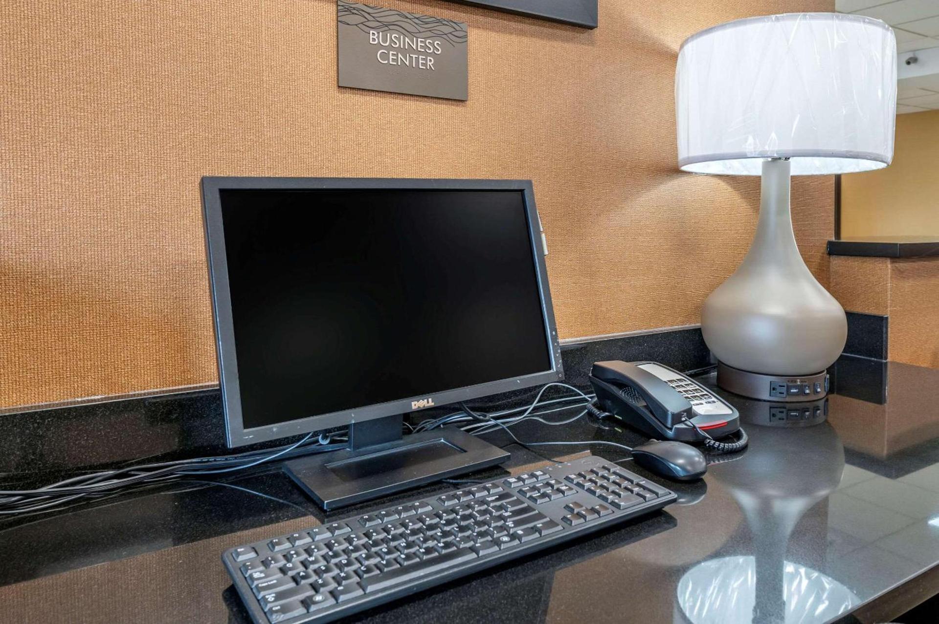 Comfort Inn Indianapolis East photo 22