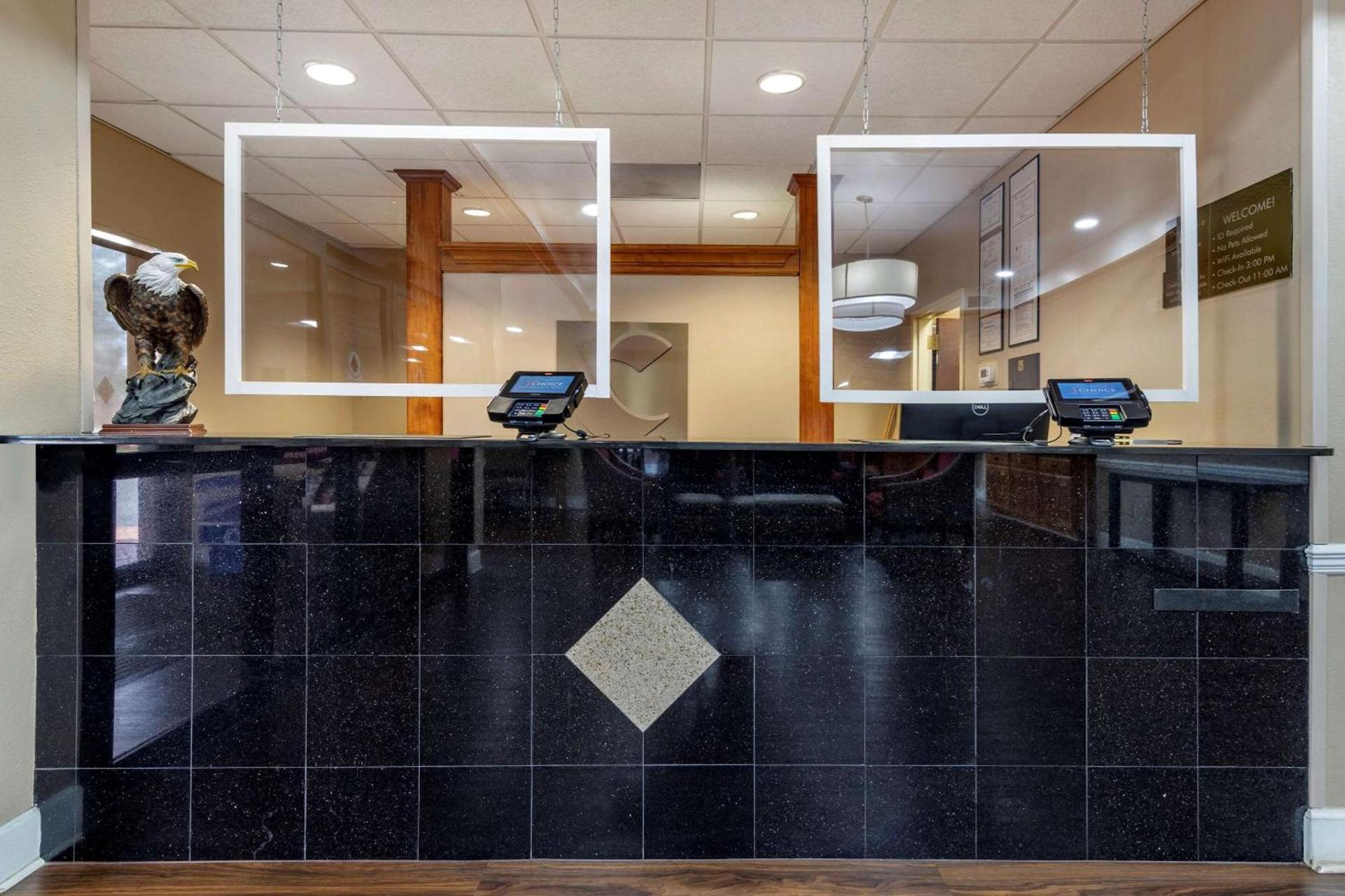 Comfort Inn & Suites Statesboro - University Area photo 2