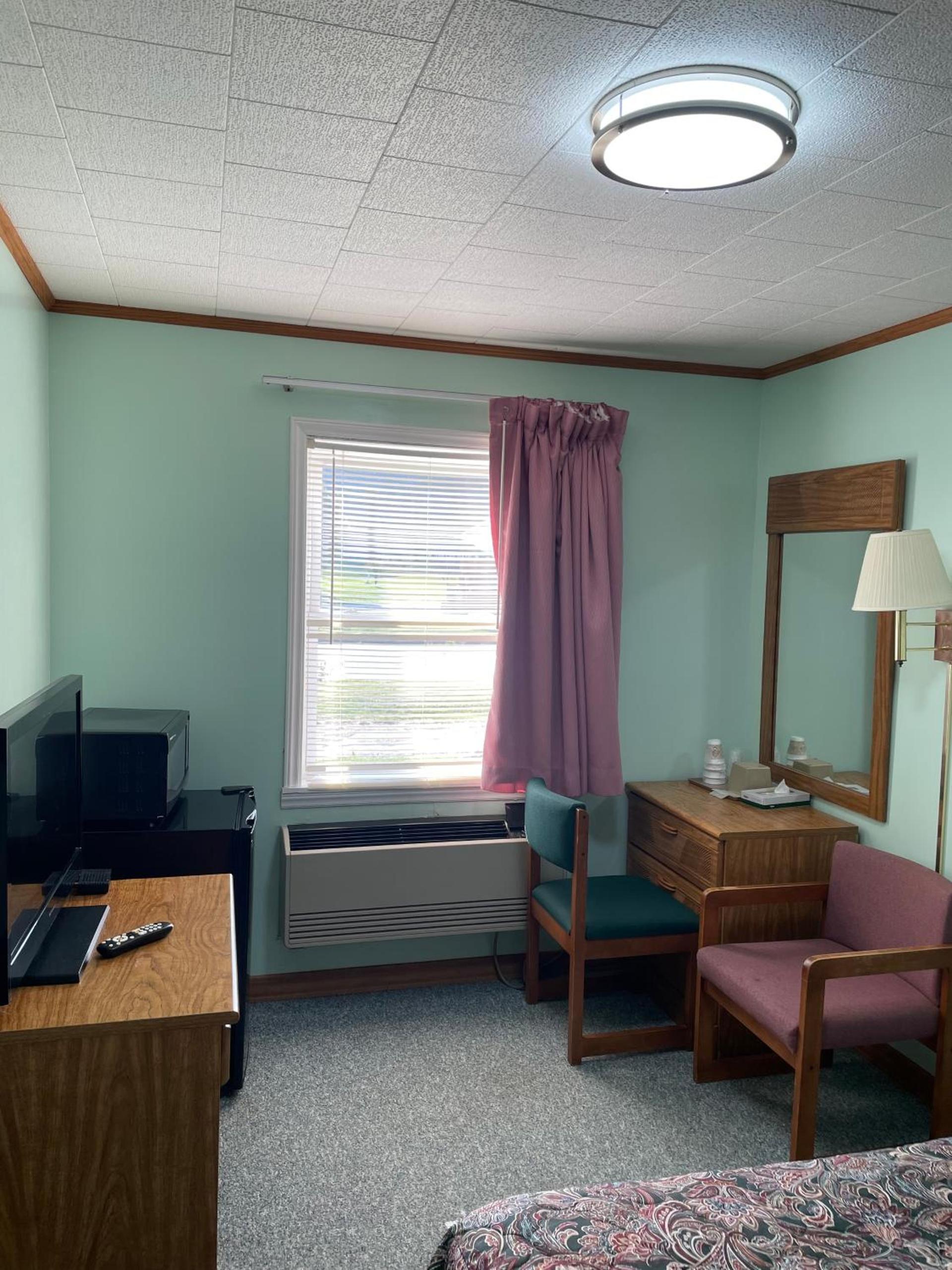 PINE VALLEY MOTEL photo 26