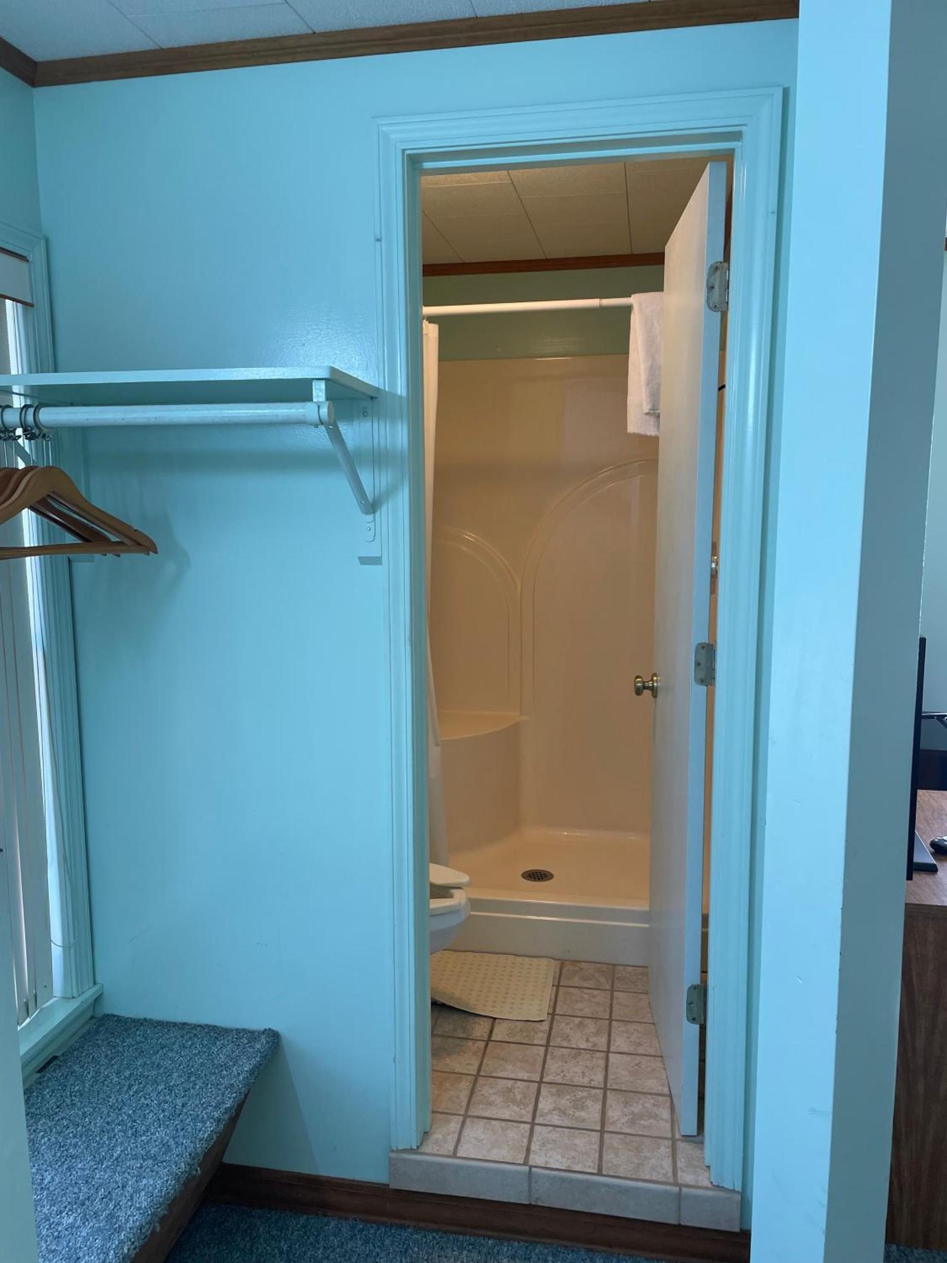 PINE VALLEY MOTEL photo 25