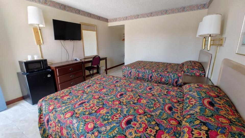 Time Motel photo 6