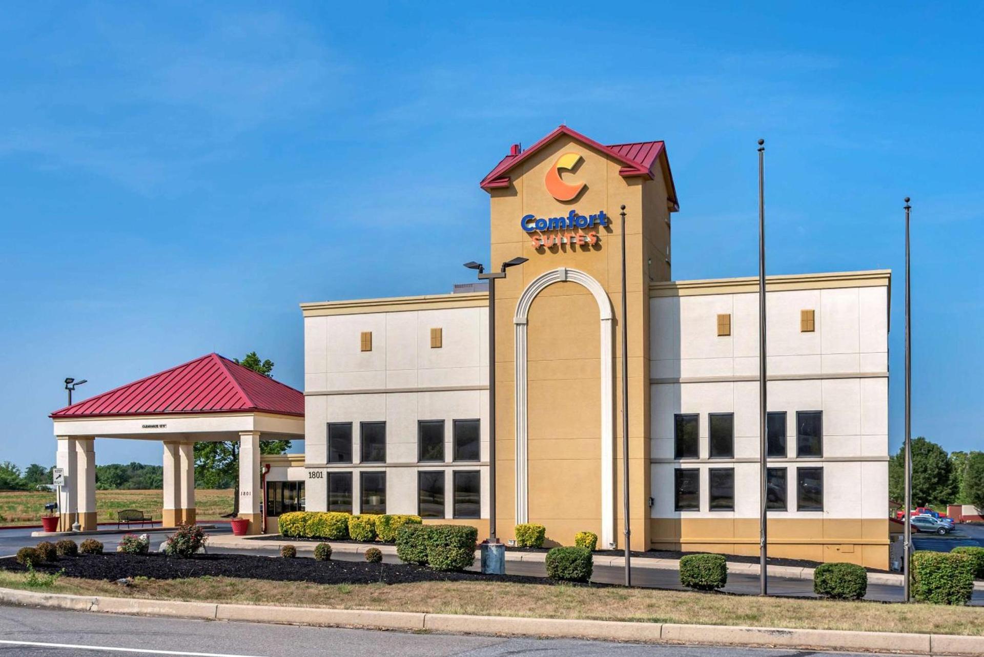 Comfort Suites Hagerstown Southeast photo 2
