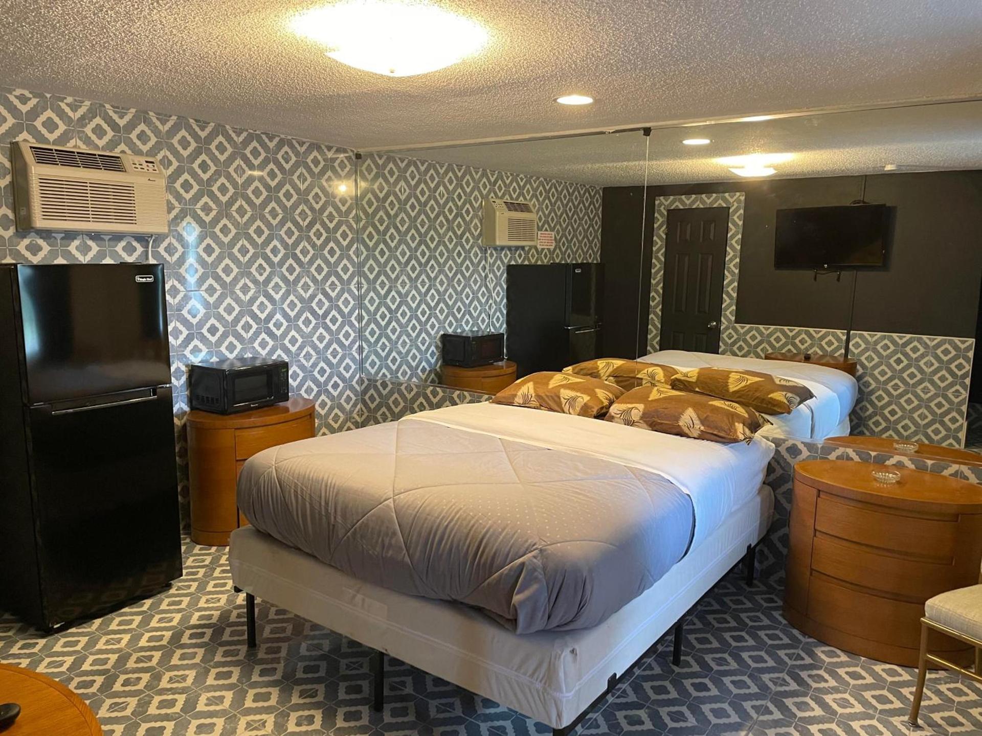 Carole Motel photo 17