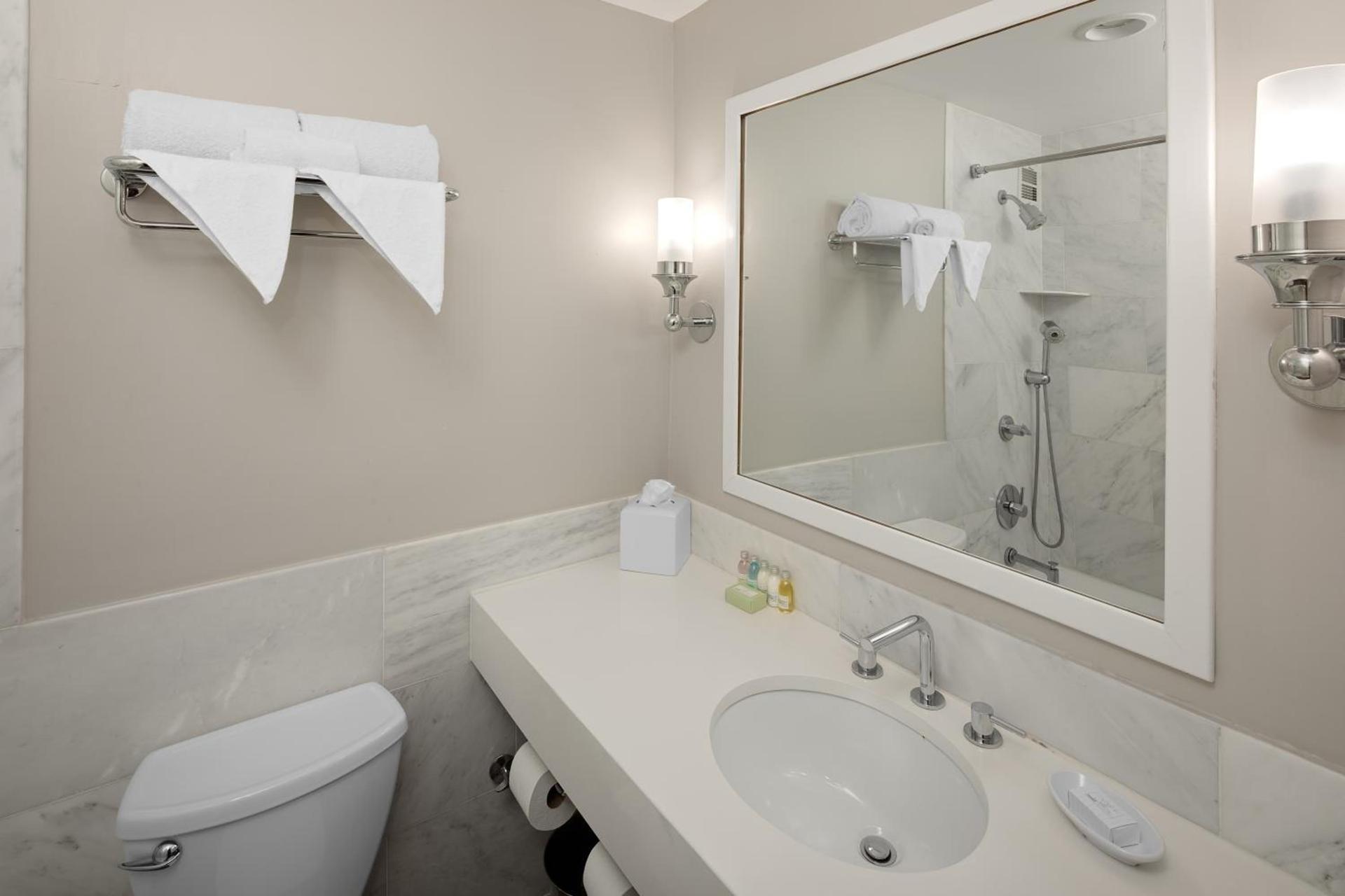 The Andrew Hotel photo 38