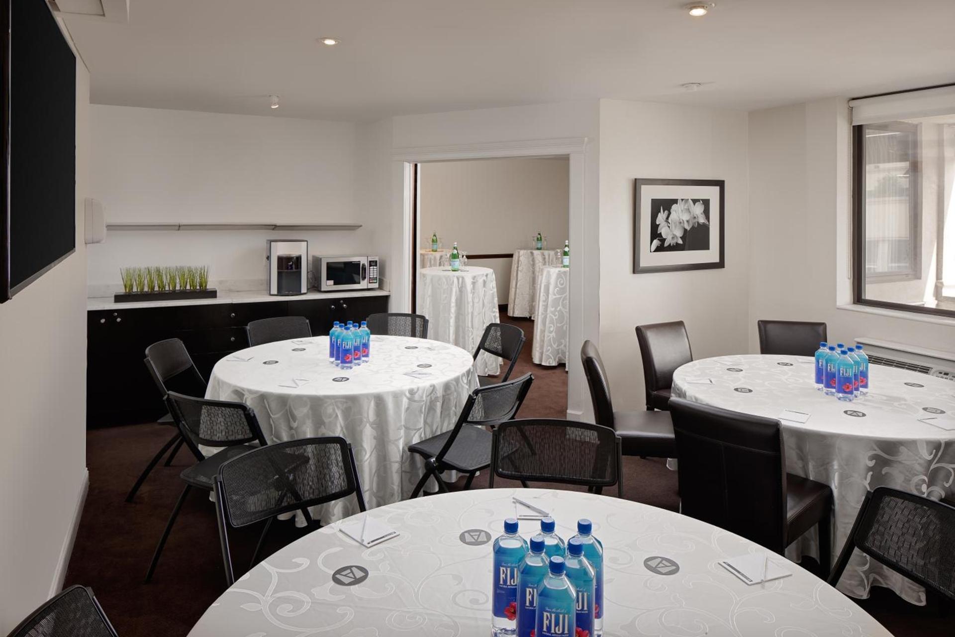 The Andrew Hotel photo 36