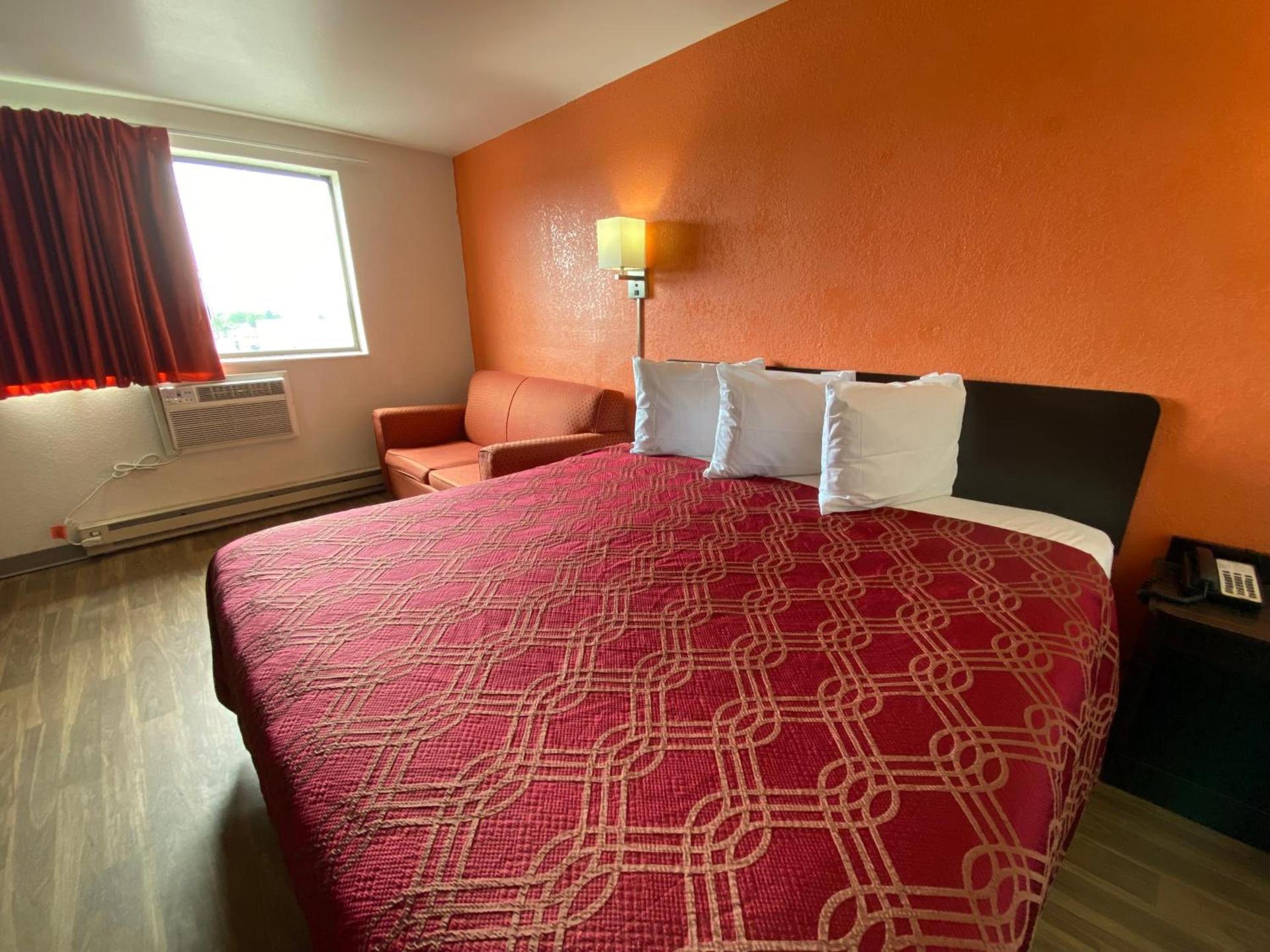Reliance Inn photo 20