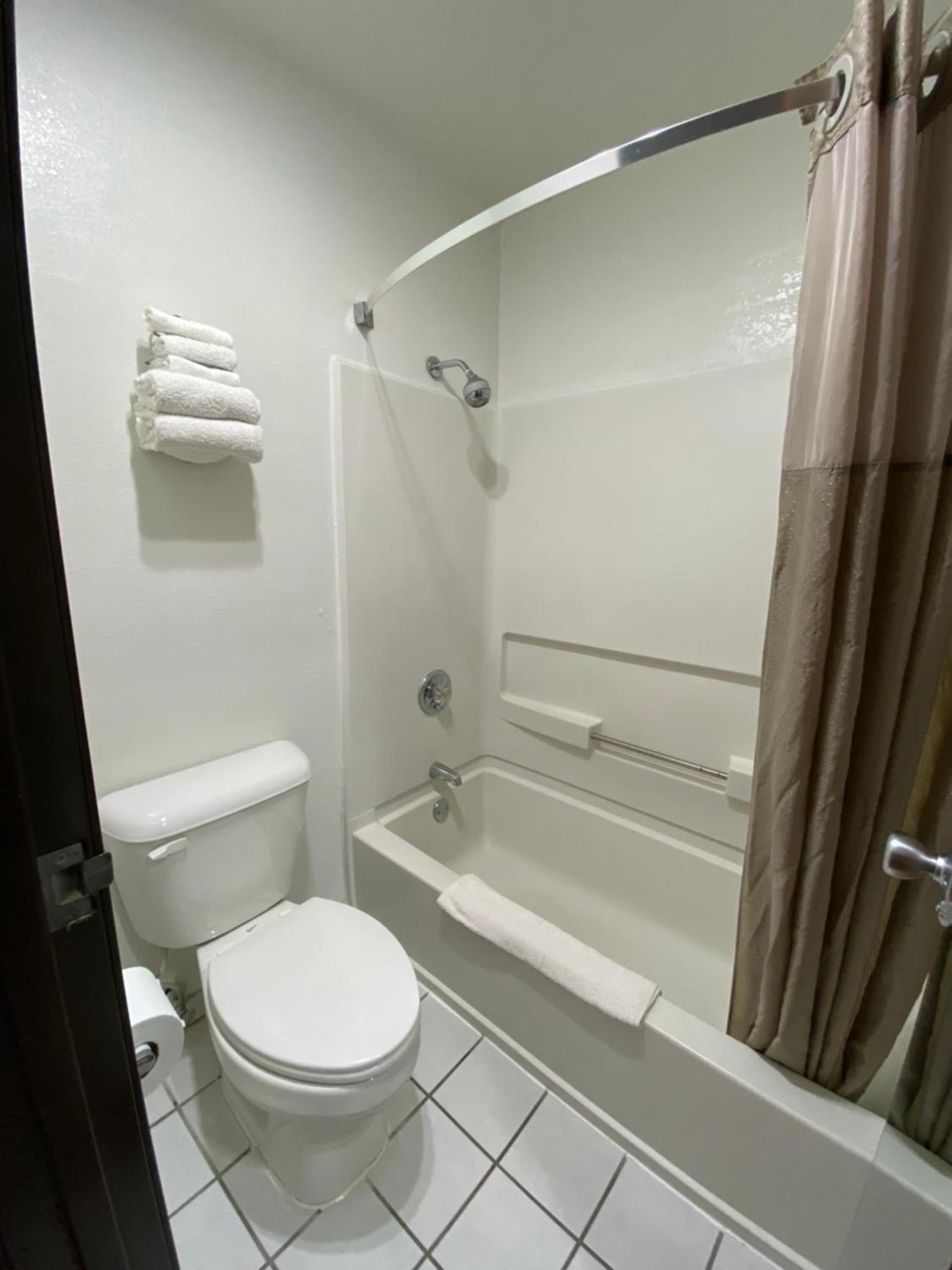 Reliance Inn photo 21