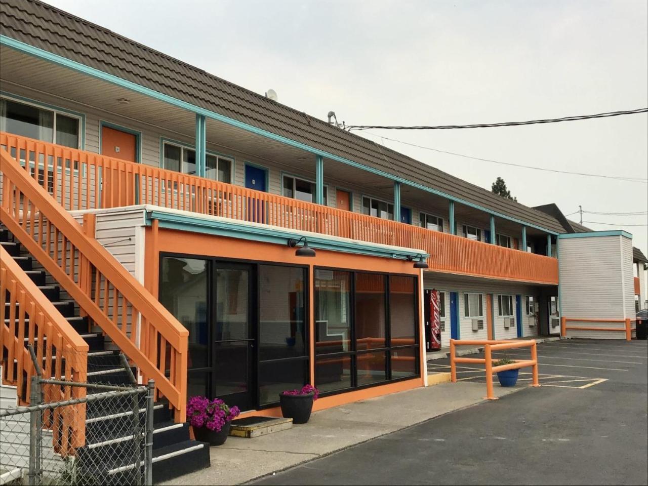 SilverStone Inn North Spokane photo 11