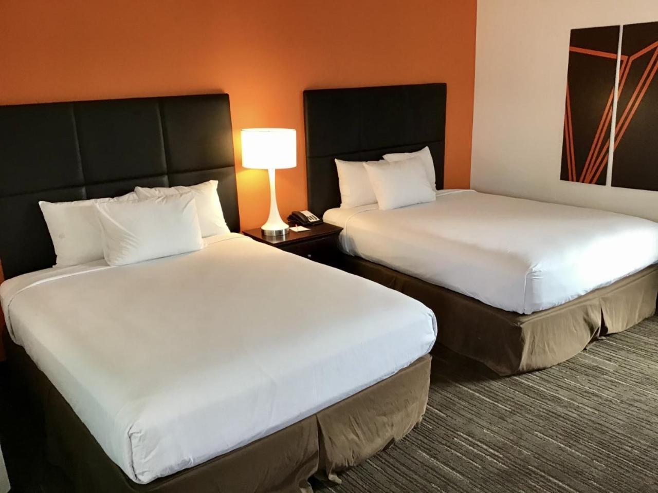 SilverStone Inn North Spokane photo 2