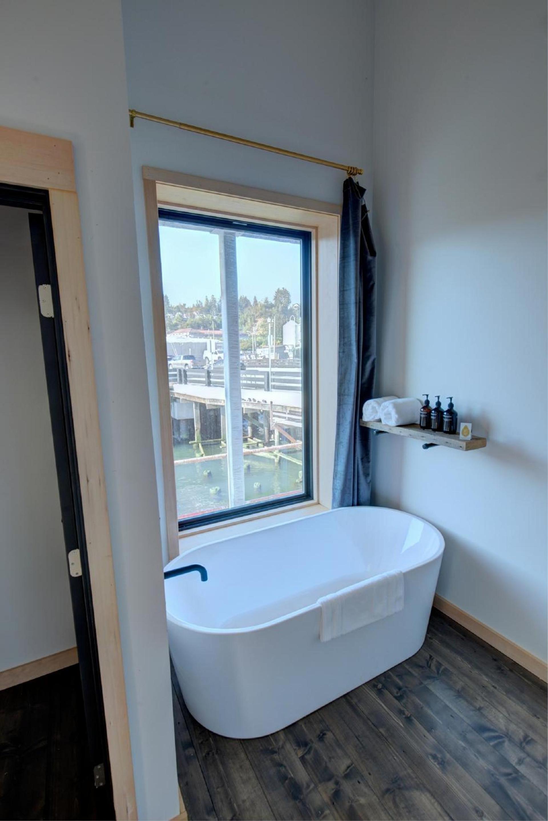 Bowline Hotel photo 61