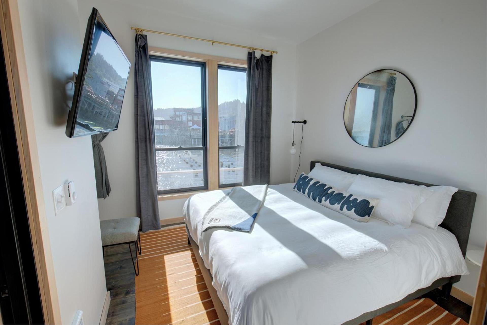 Bowline Hotel photo 60