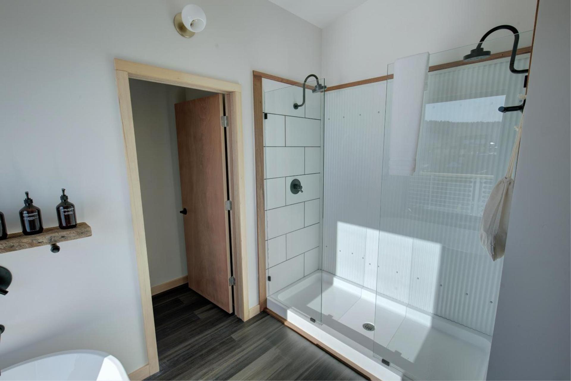Bowline Hotel photo 76